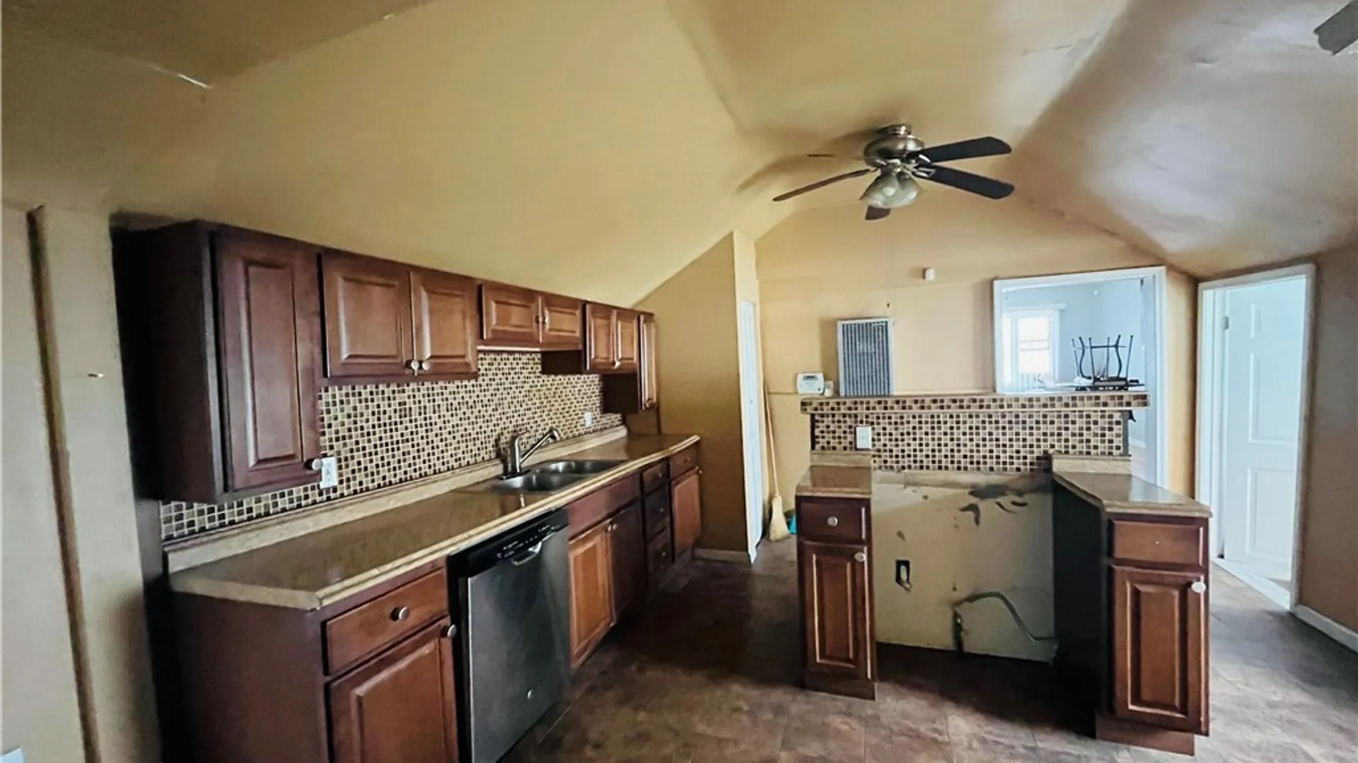 Property at 25 Central Avenue, Buffalo, NY 14212 44