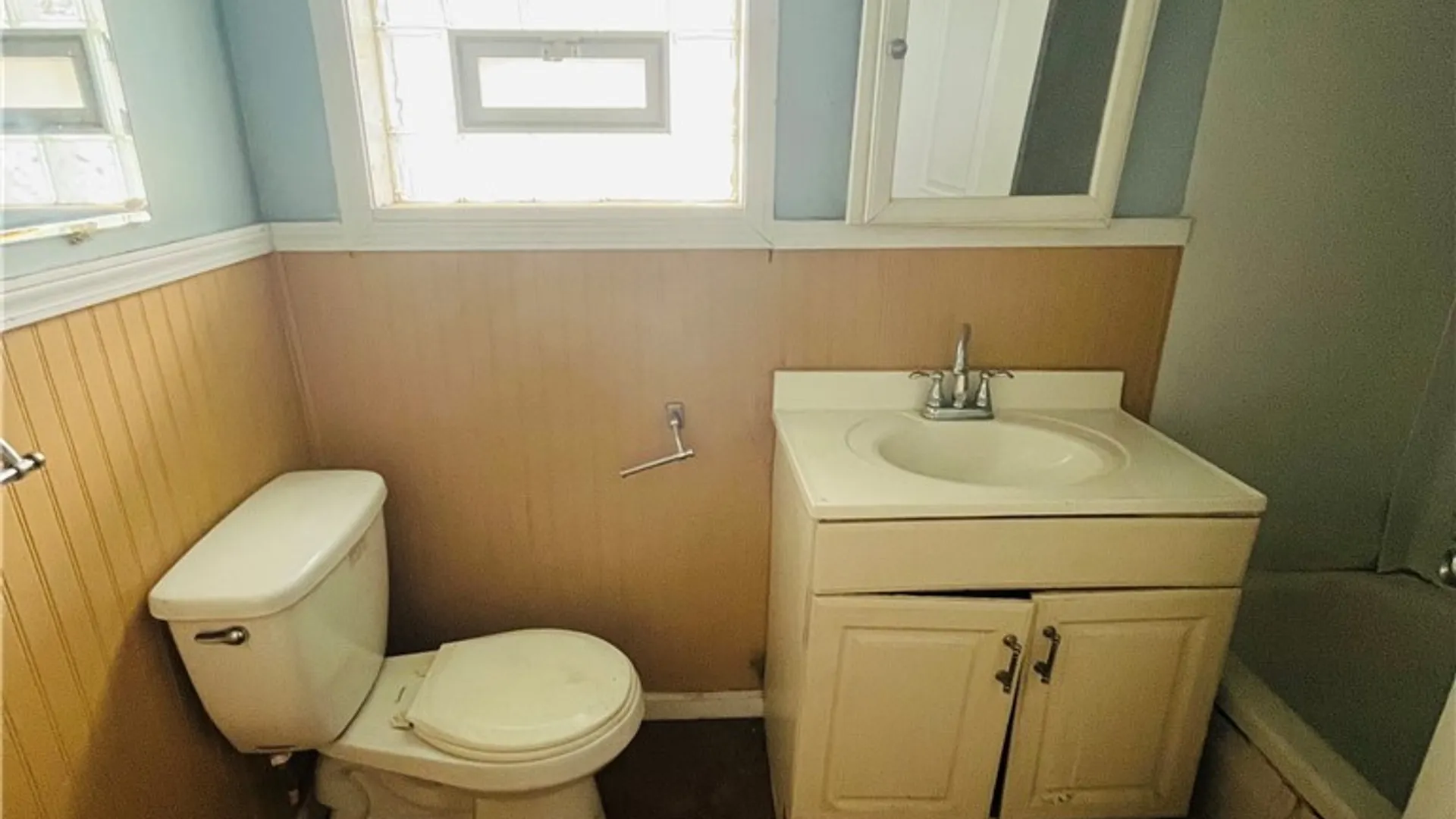 Property at 25 Central Avenue, Buffalo, NY 14212 45