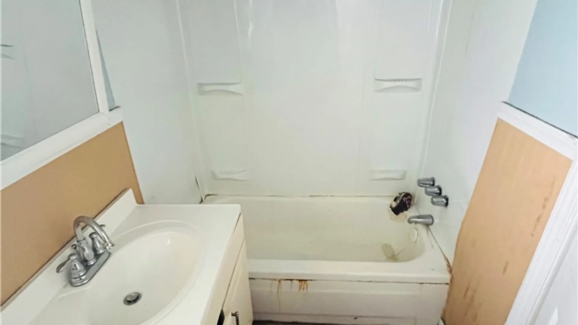 Property at 25 Central Avenue, Buffalo, NY 14212 46