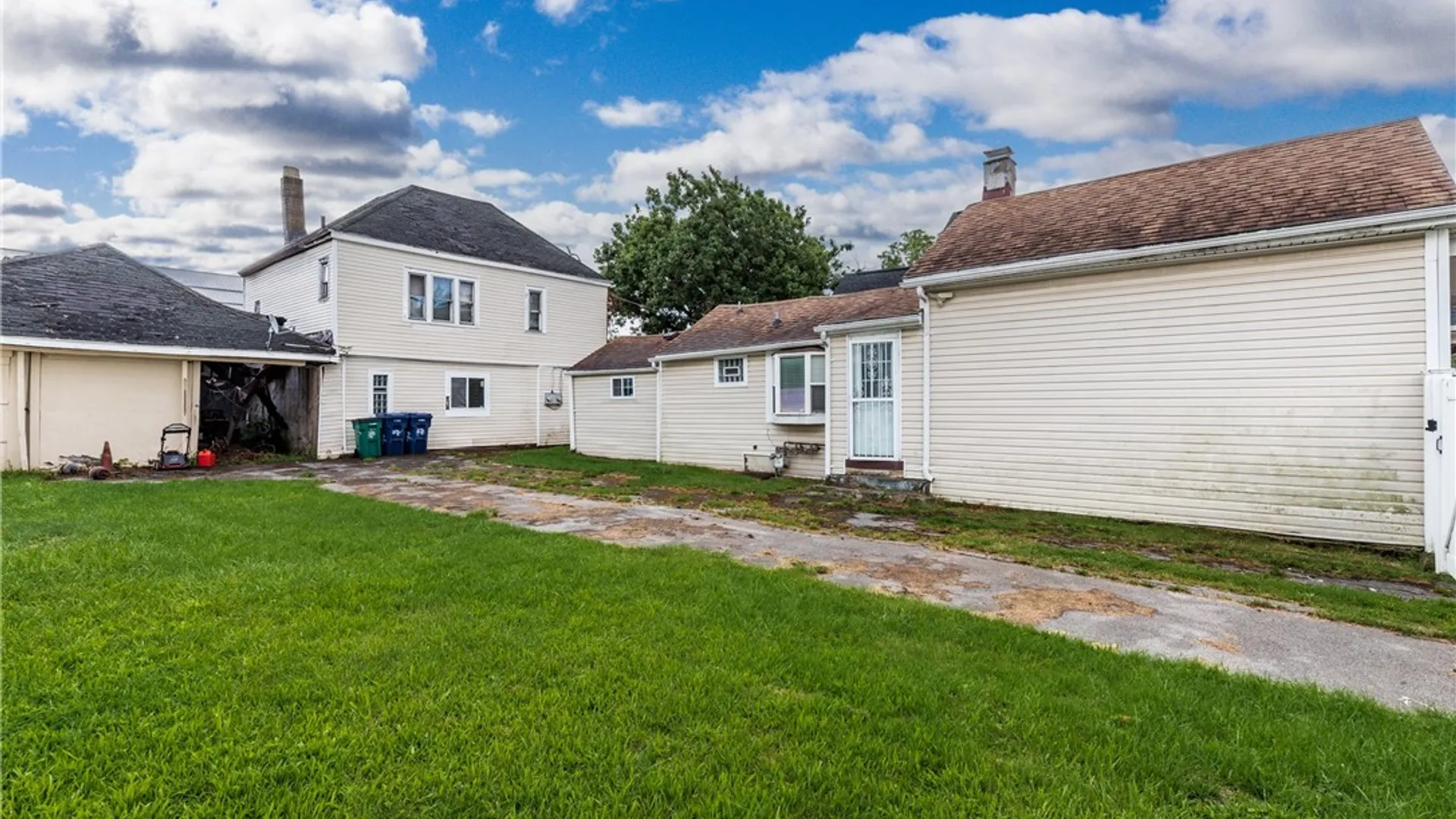 Property at 25 Central Avenue, Buffalo, NY 14212 6