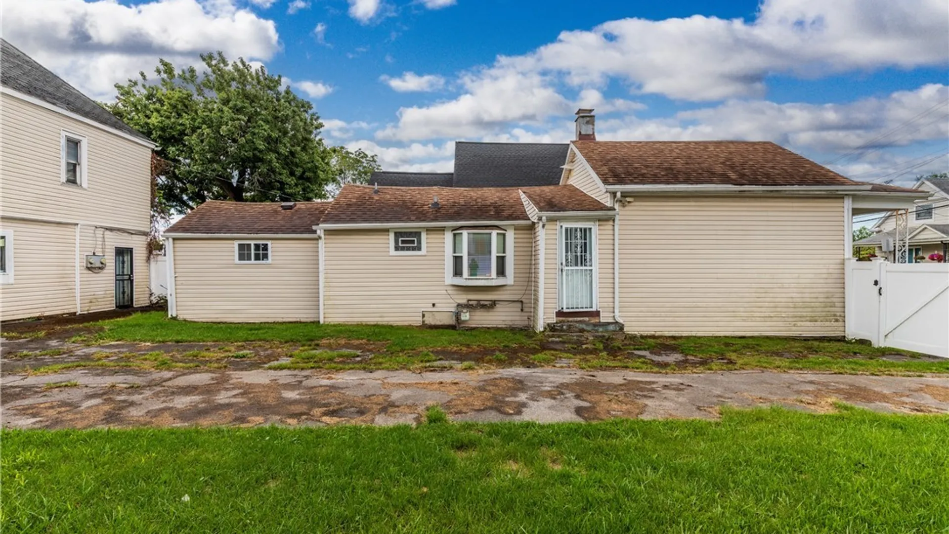 Property at 25 Central Avenue, Buffalo, NY 14212 7