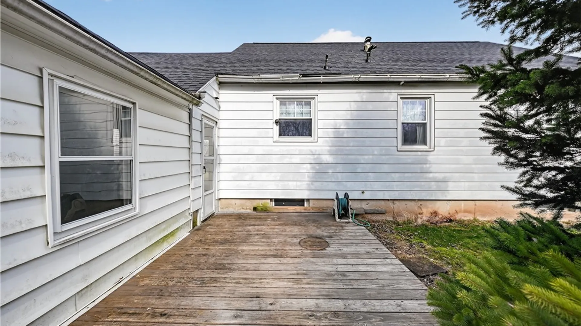 Property at 116 Chestnut Hill Drive, Salina, NY 13088 35