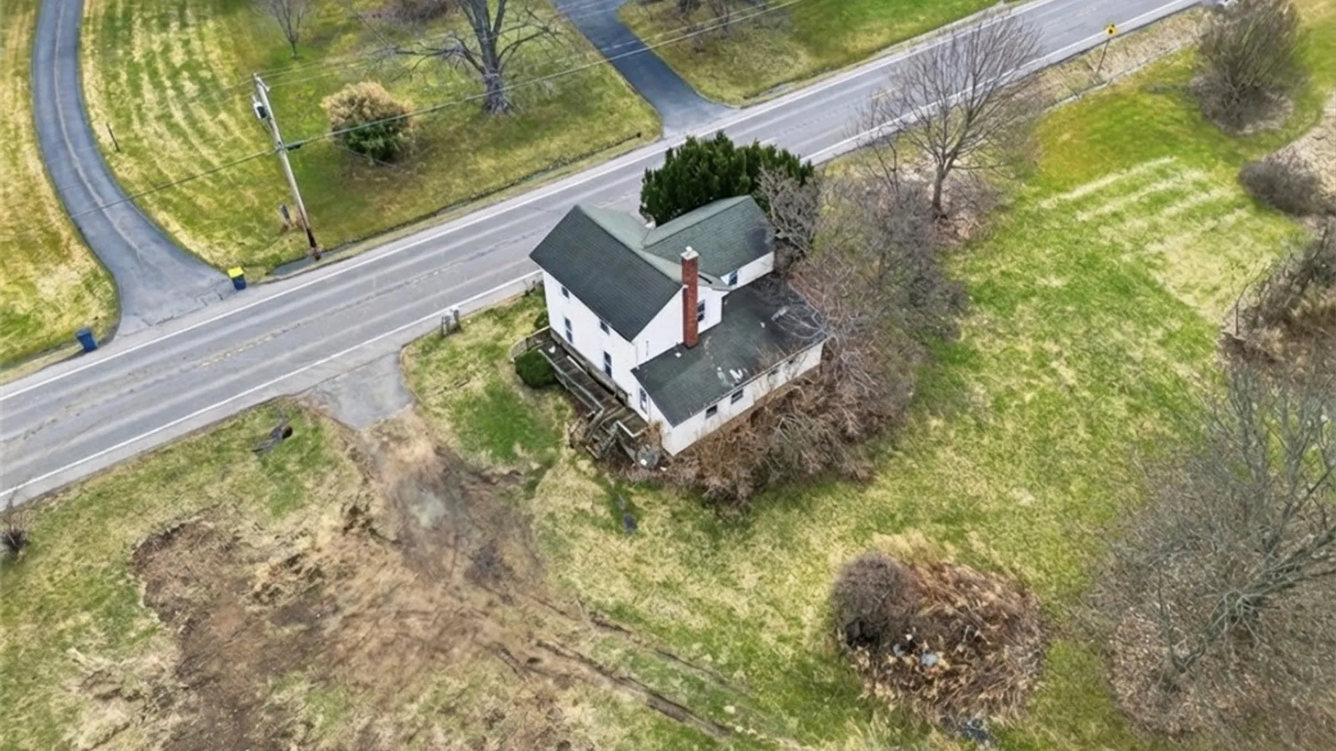 Property at 5819 Ontario Center Road, Ontario, NY 14519 4
