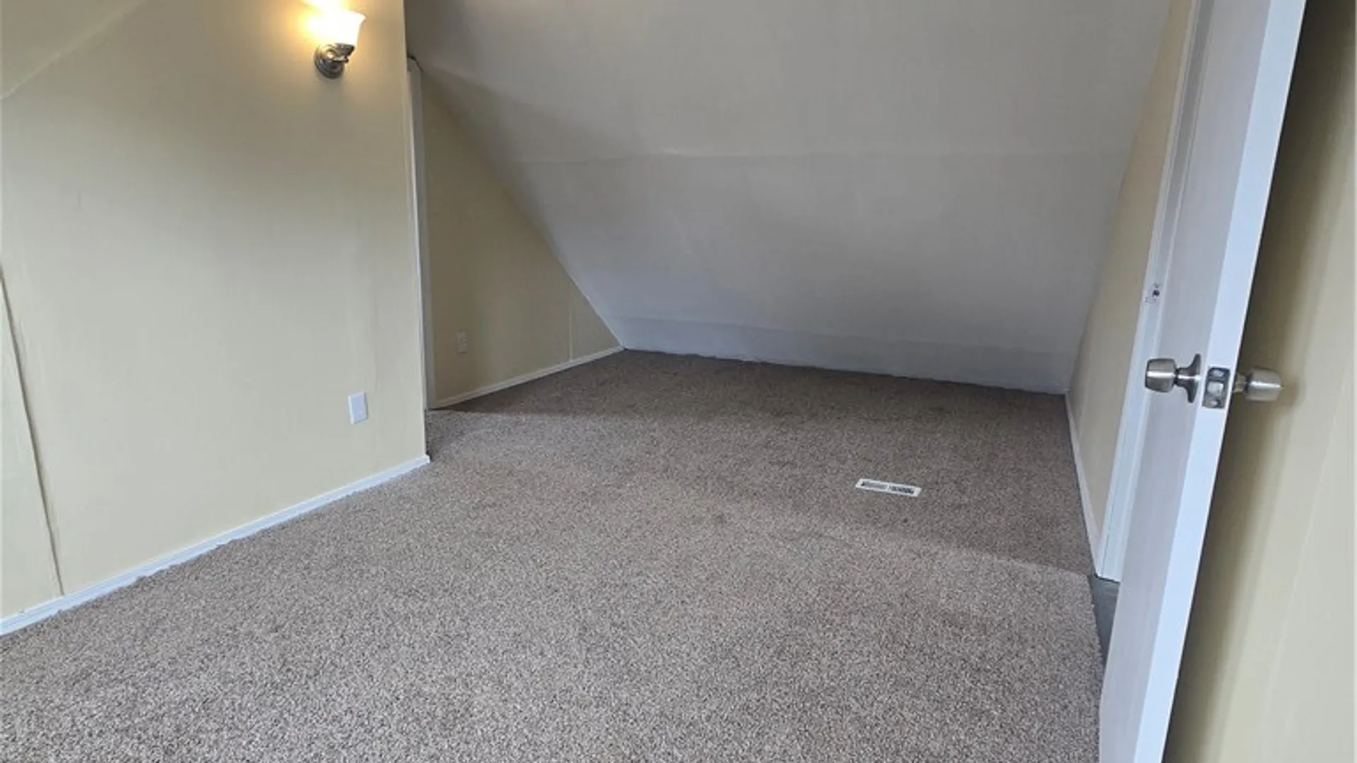 Property at 125 Edison Avenue, Buffalo, NY 14215 23
