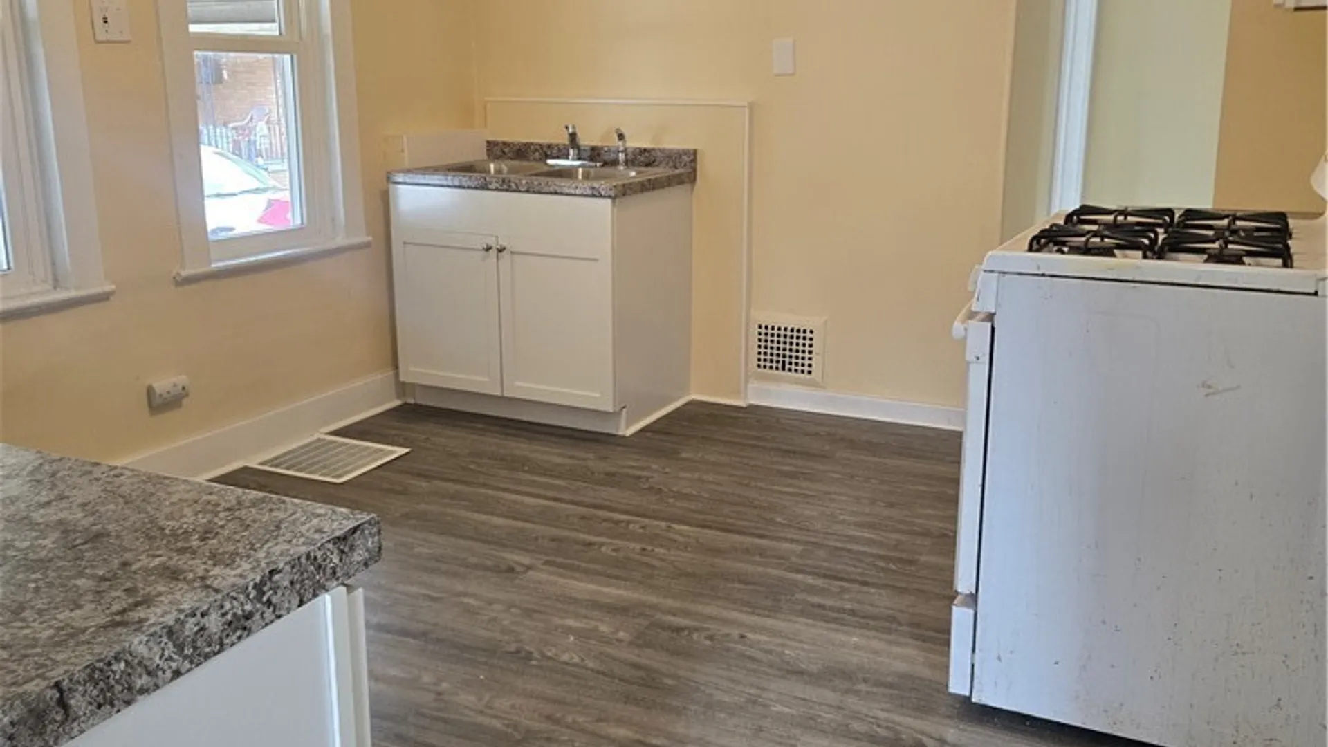 Property at 125 Edison Avenue, Buffalo, NY 14215 7