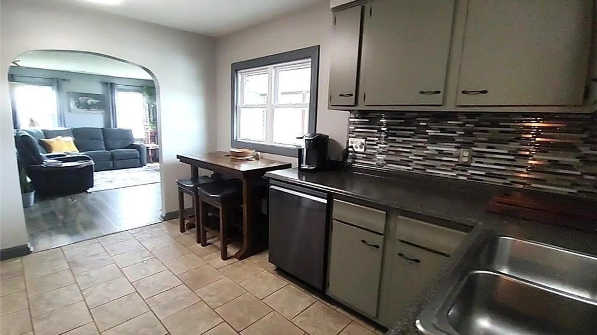 Property at 6565 Southwestern Boulevard, Hamburg, NY 14085 5