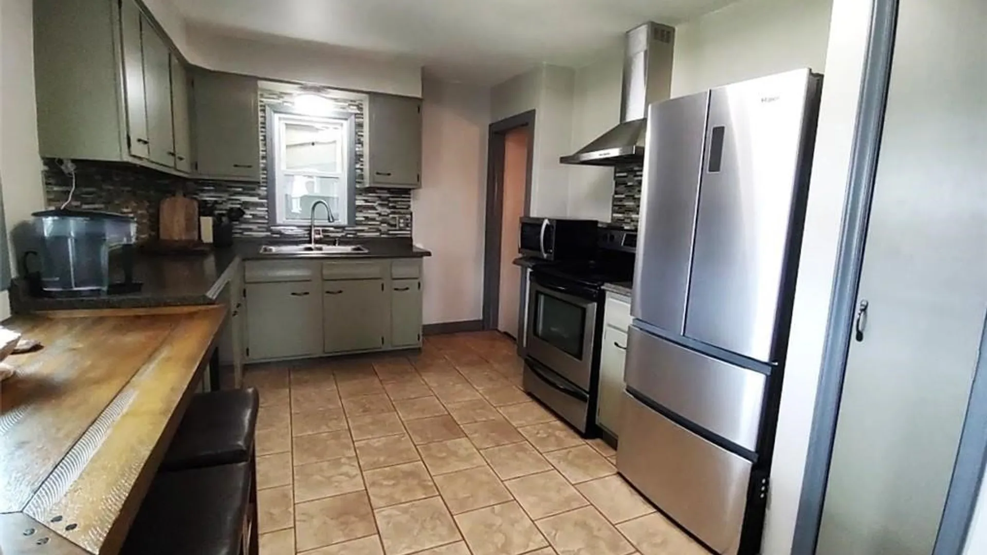 Property at 6565 Southwestern Boulevard, Hamburg, NY 14085 8