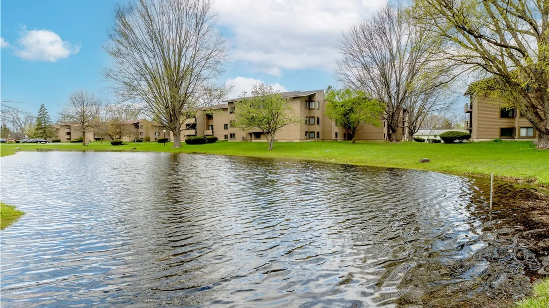 Property at 211 Watertree Drive, DeWitt, NY 13057 30