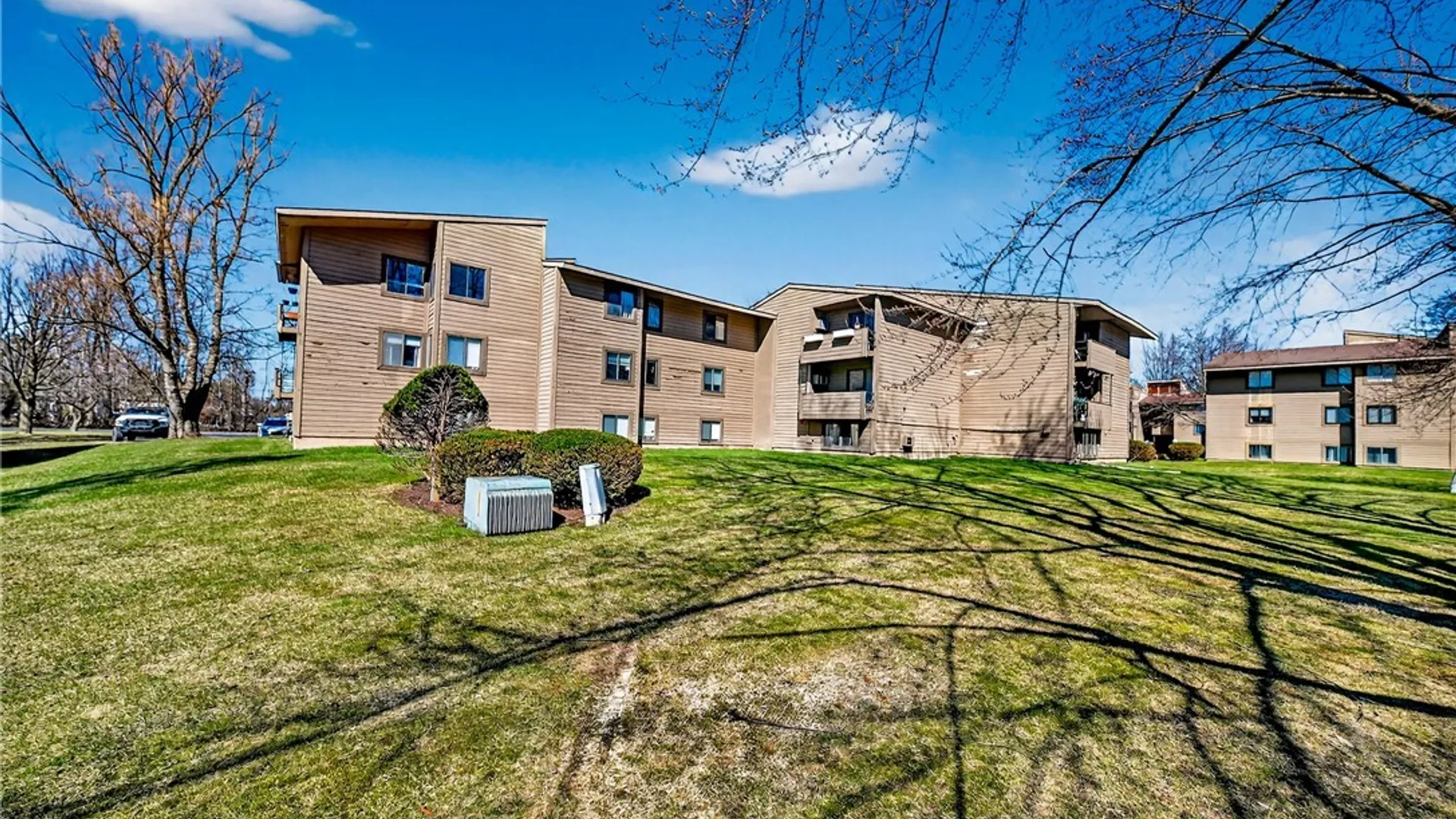 Property at 211 Watertree Drive, DeWitt, NY 13057 9