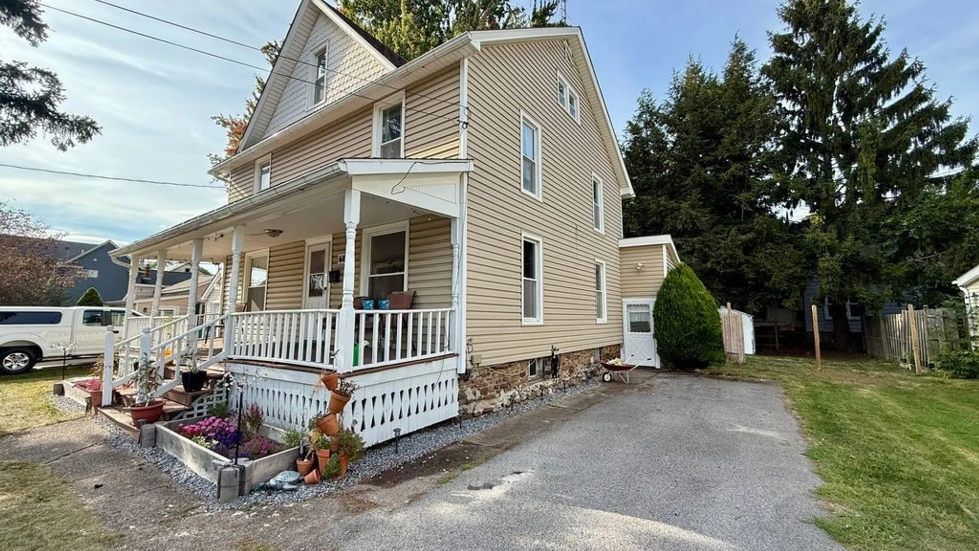 Property at 6073 2nd Street, Newfane, NY 14108 9