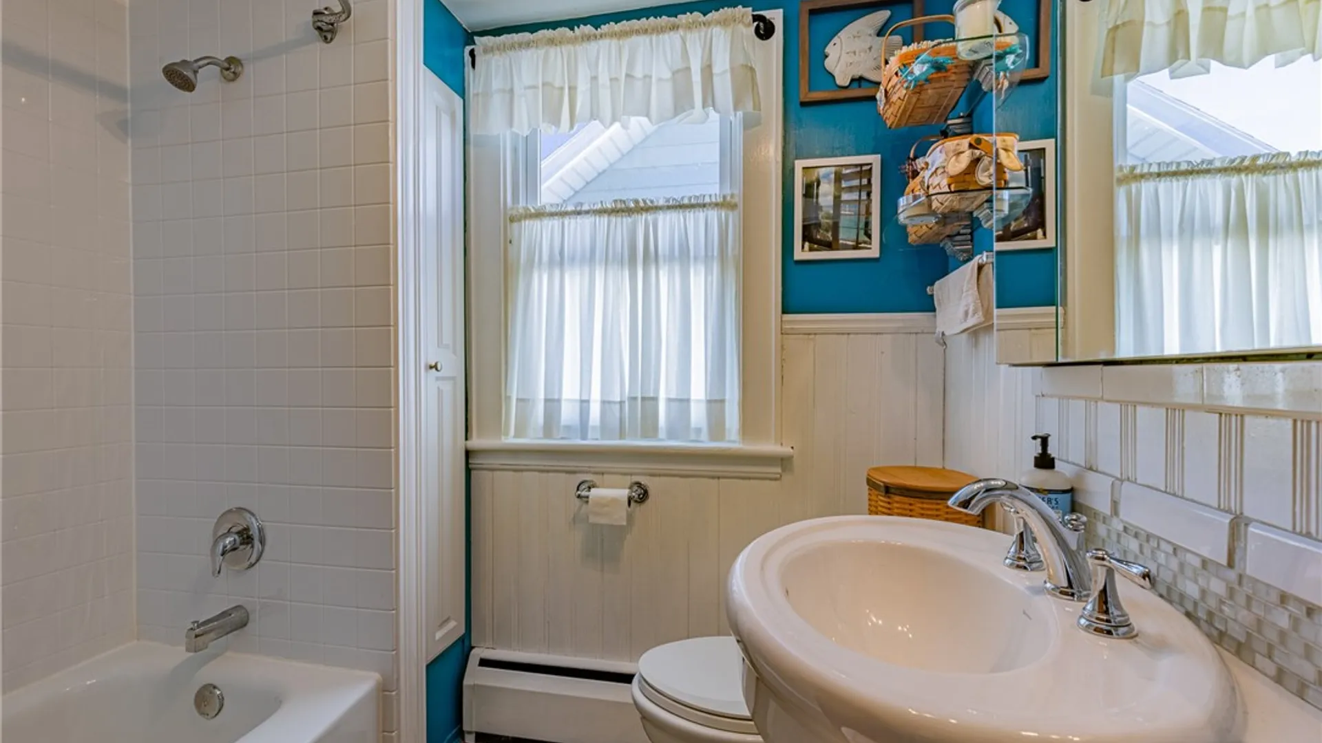 Property at 79 Maplehurst Road, Irondequoit, NY 14617 23