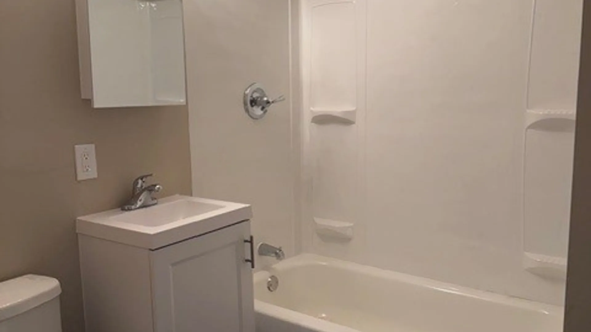 Property at 253 Fenway Drive, Syracuse, NY 13224 23