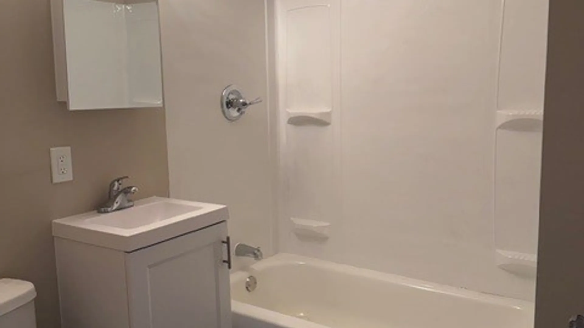 Property at 253 Fenway Drive, Syracuse, NY 13224 24