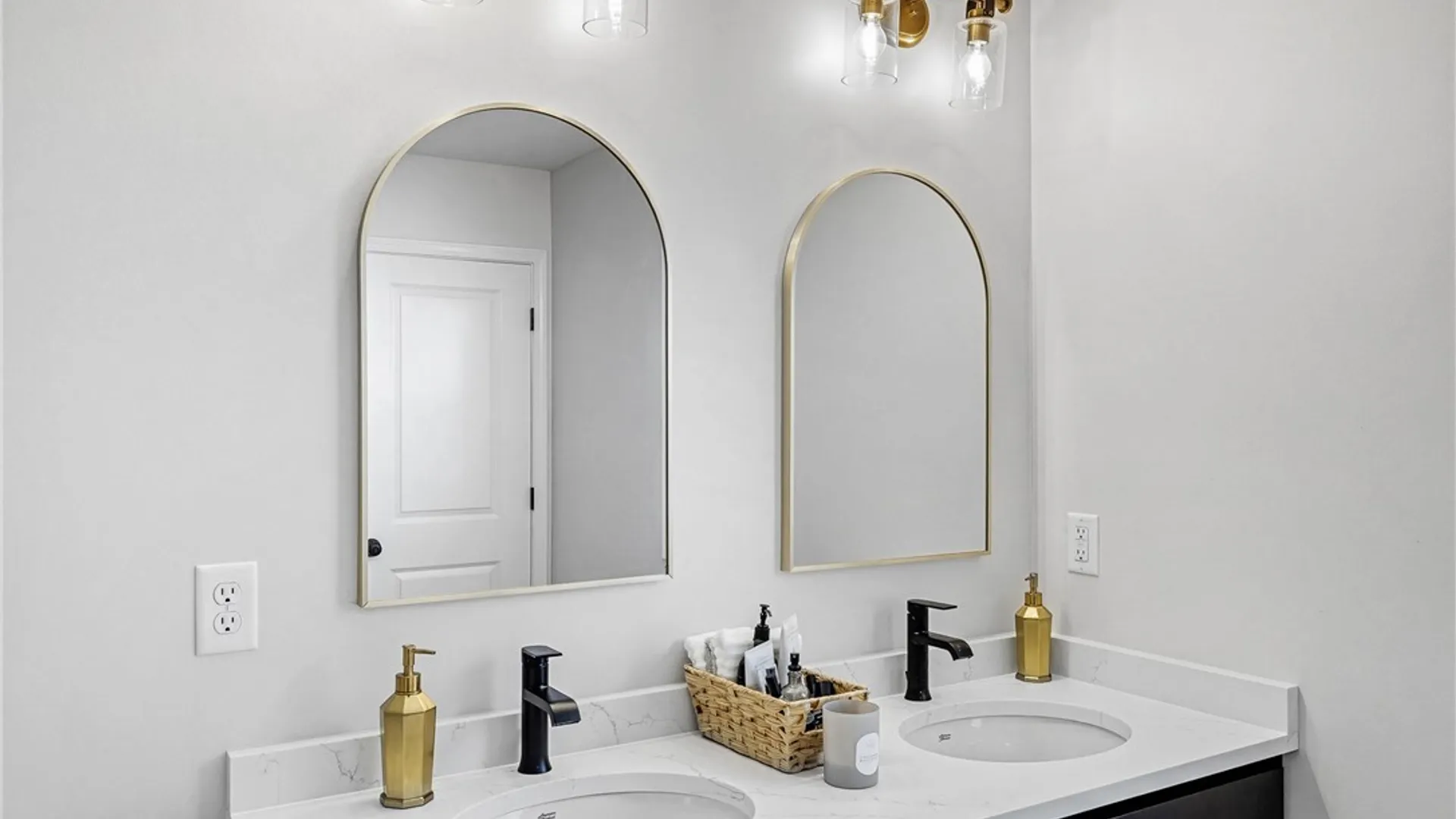 Property at 226 Rachel Vincent, Buffalo, NY 14216 29