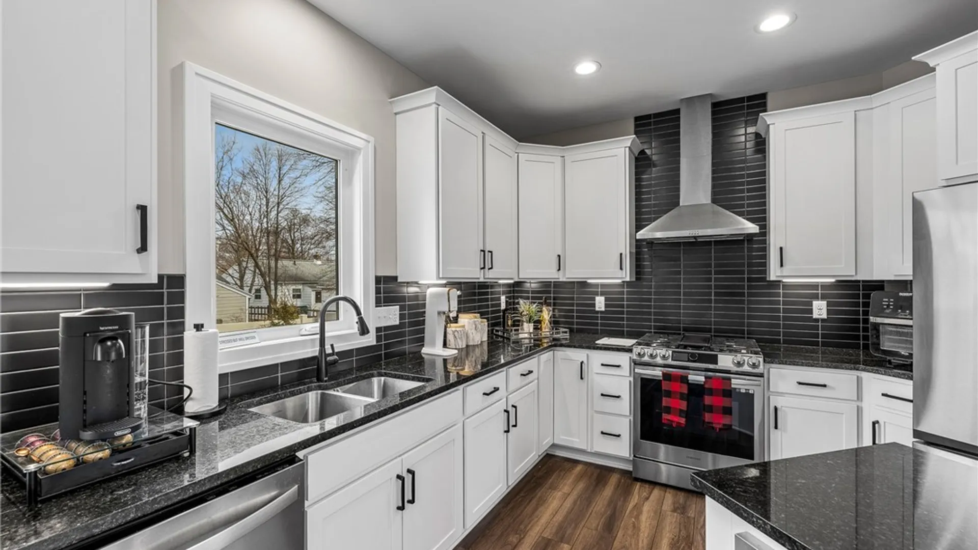 Property at 226 Rachel Vincent, Buffalo, NY 14216 5