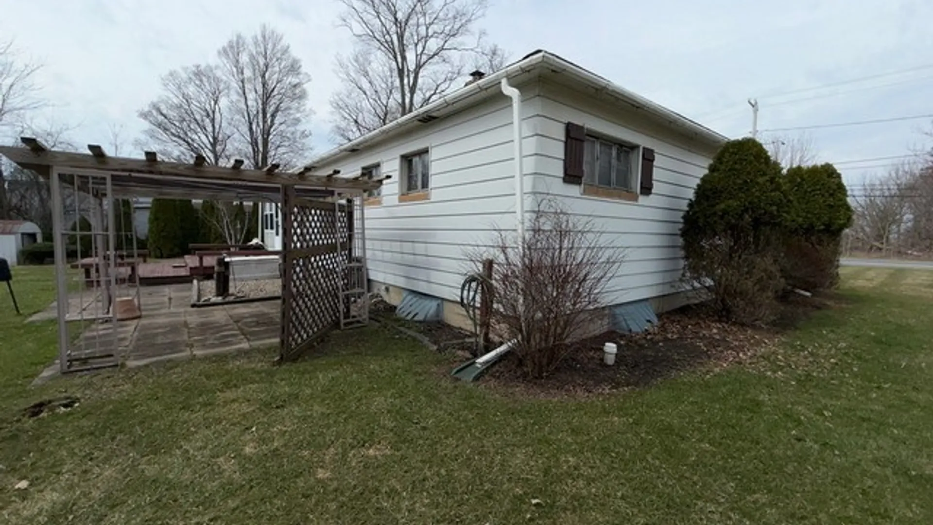 Property at 2092 Genesee Street Road, Aurelius, NY 13021 6