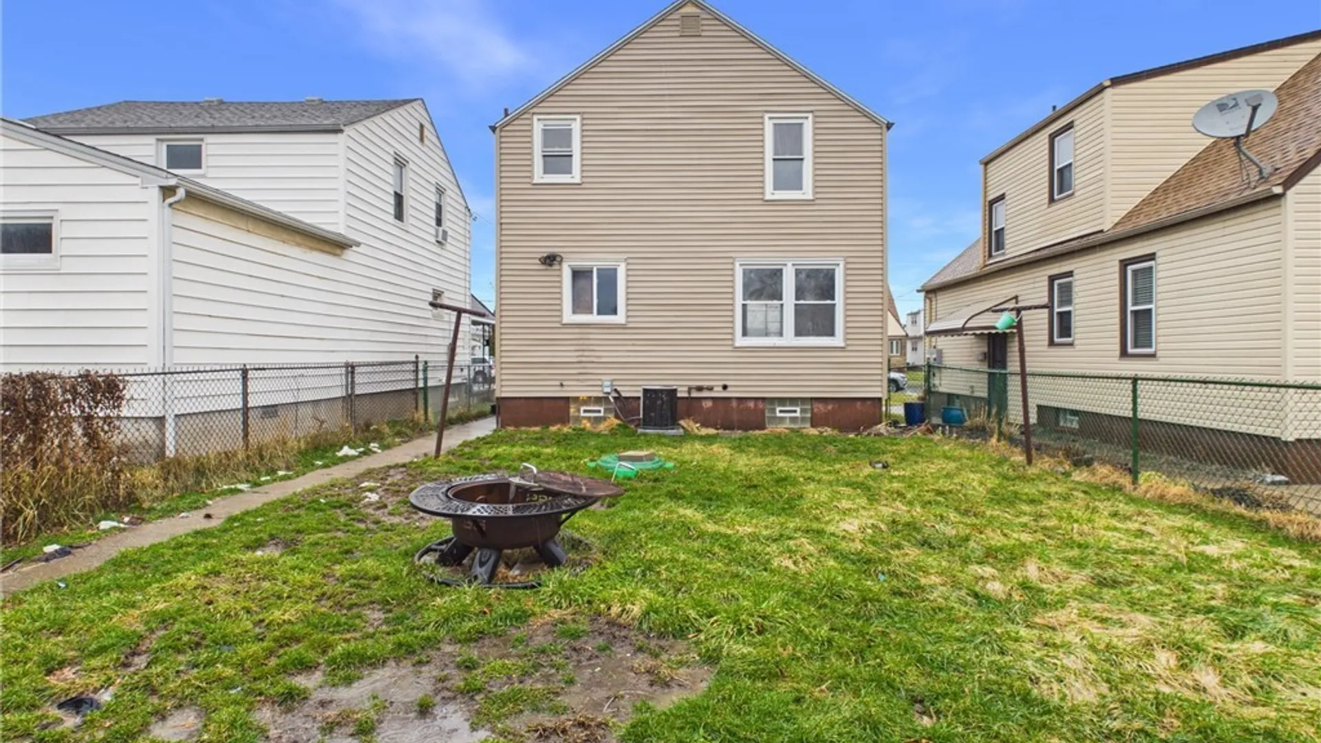 Property at 2733 Independence Avenue, Niagara Falls, NY 14301 20