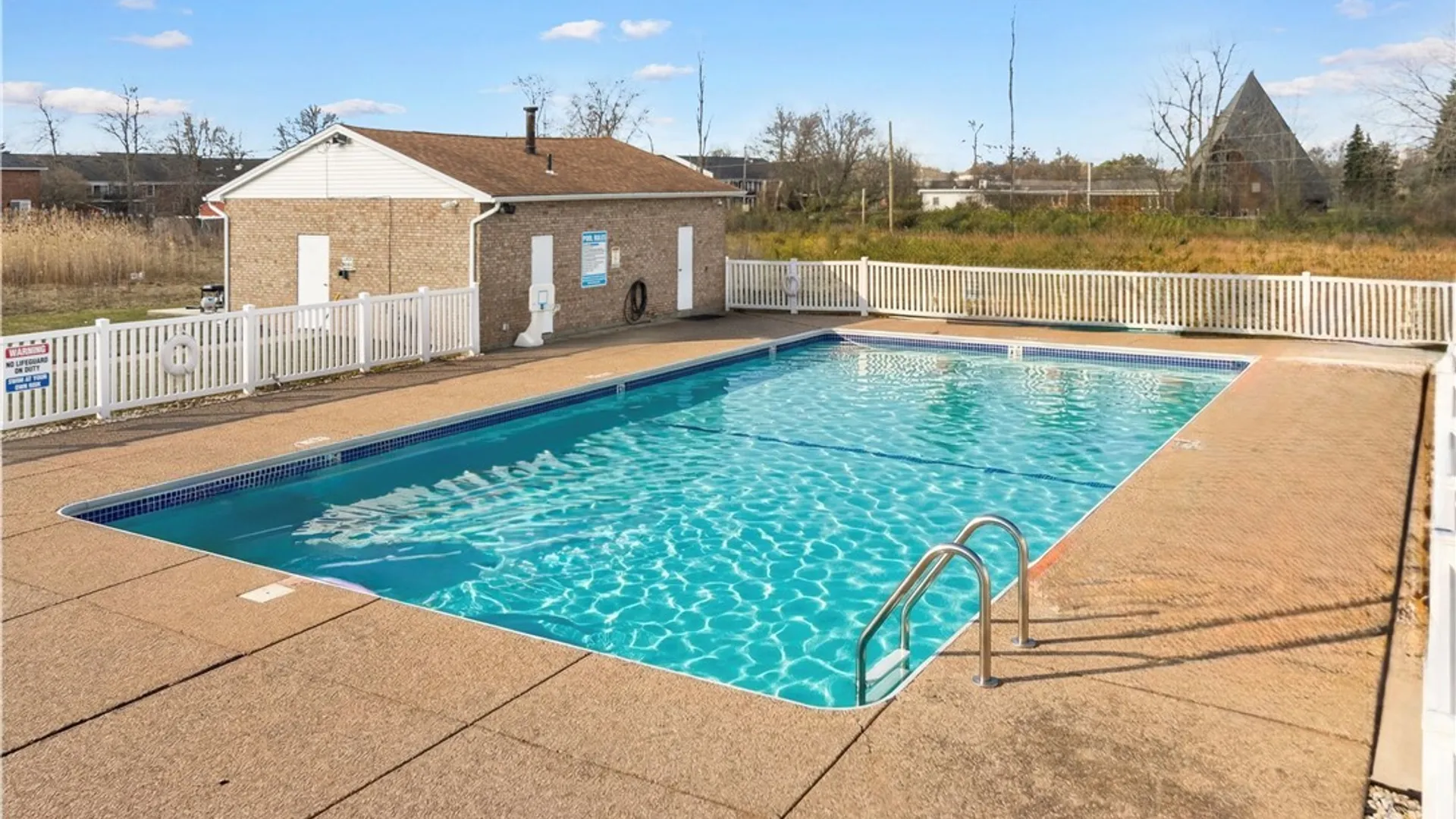 Property at 61d Georgian Lane, Amherst, NY 14221 6