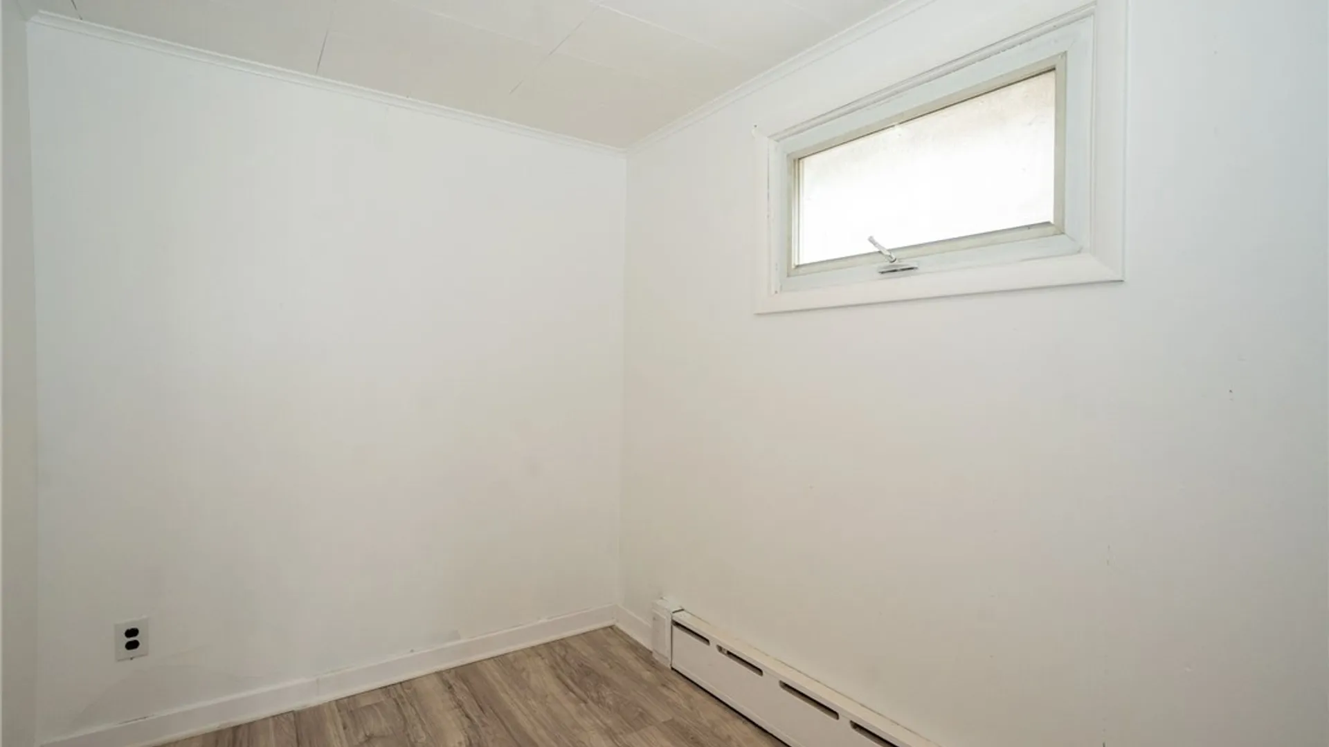 Property at 166 Barnard Street, Buffalo, NY 14206 23