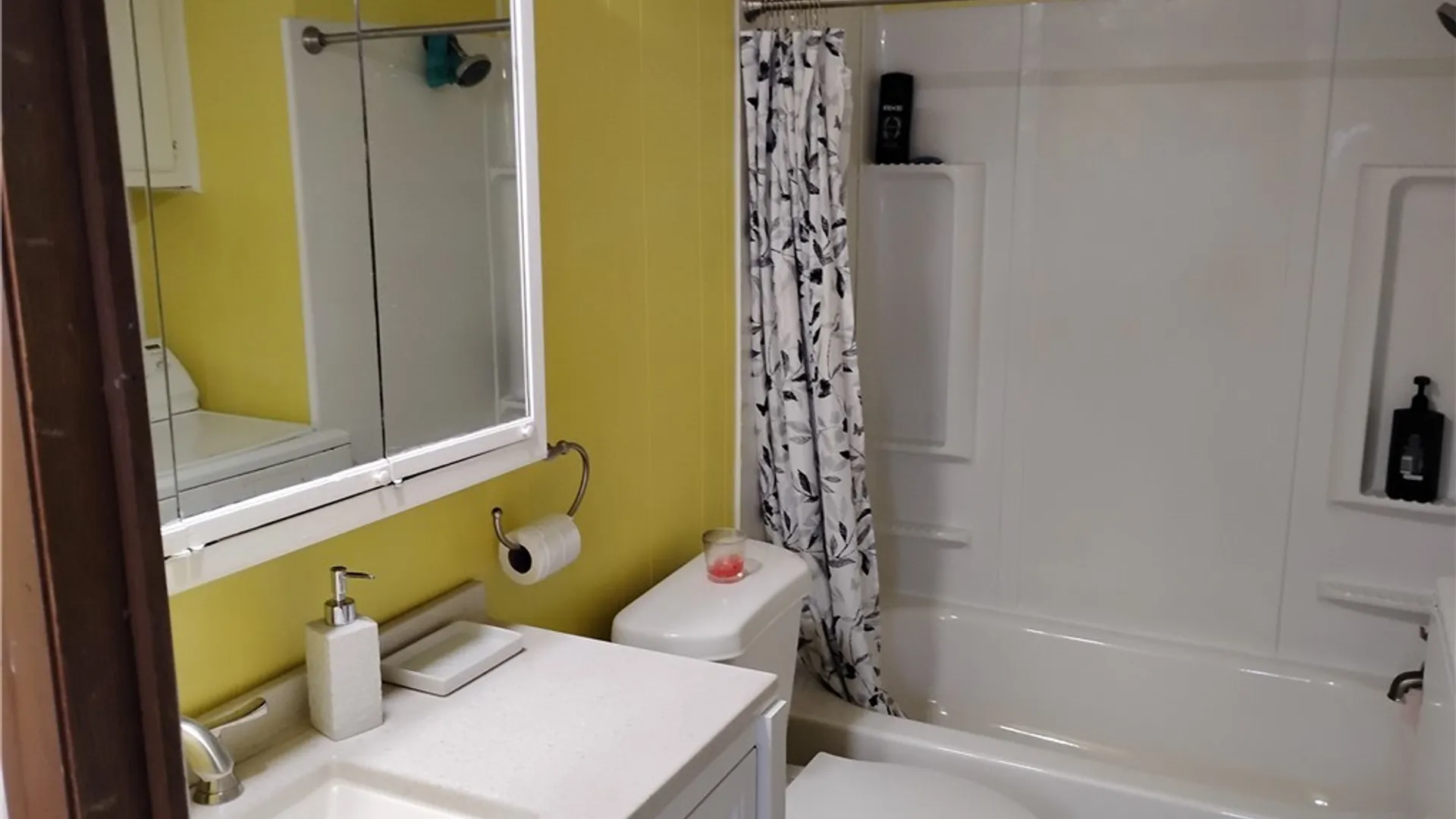 Property at 53 Carefree Lane, Cheektowaga, NY 14227 14