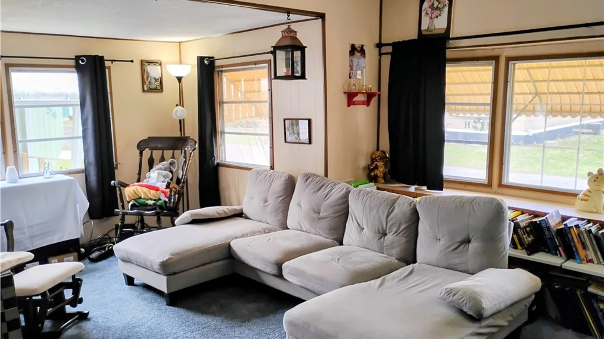 Property at 53 Carefree Lane, Cheektowaga, NY 14227 3