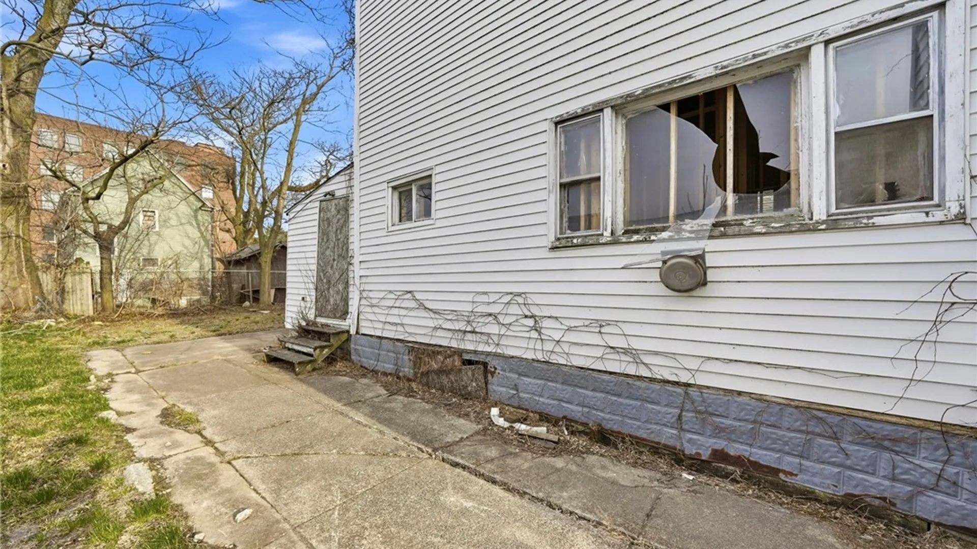 Property at 98 Tennessee Street, Buffalo, NY 14204 42