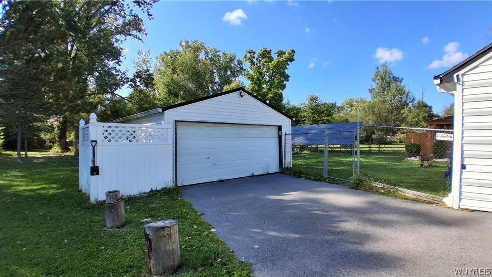 Property at 8420 Northfield Road, Clarence, NY 14032 3
