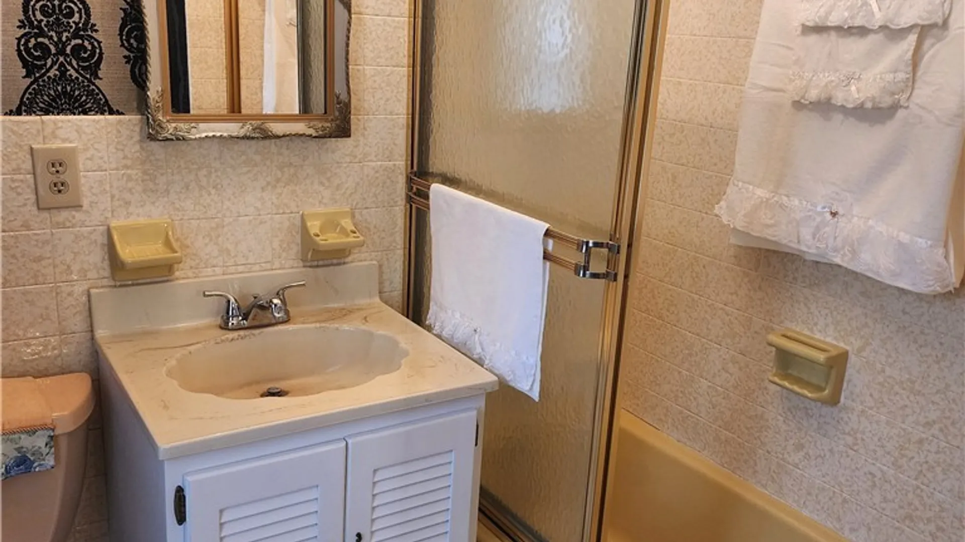 Property at 5009 Lake Shore Road, Hamburg, NY 14075 25