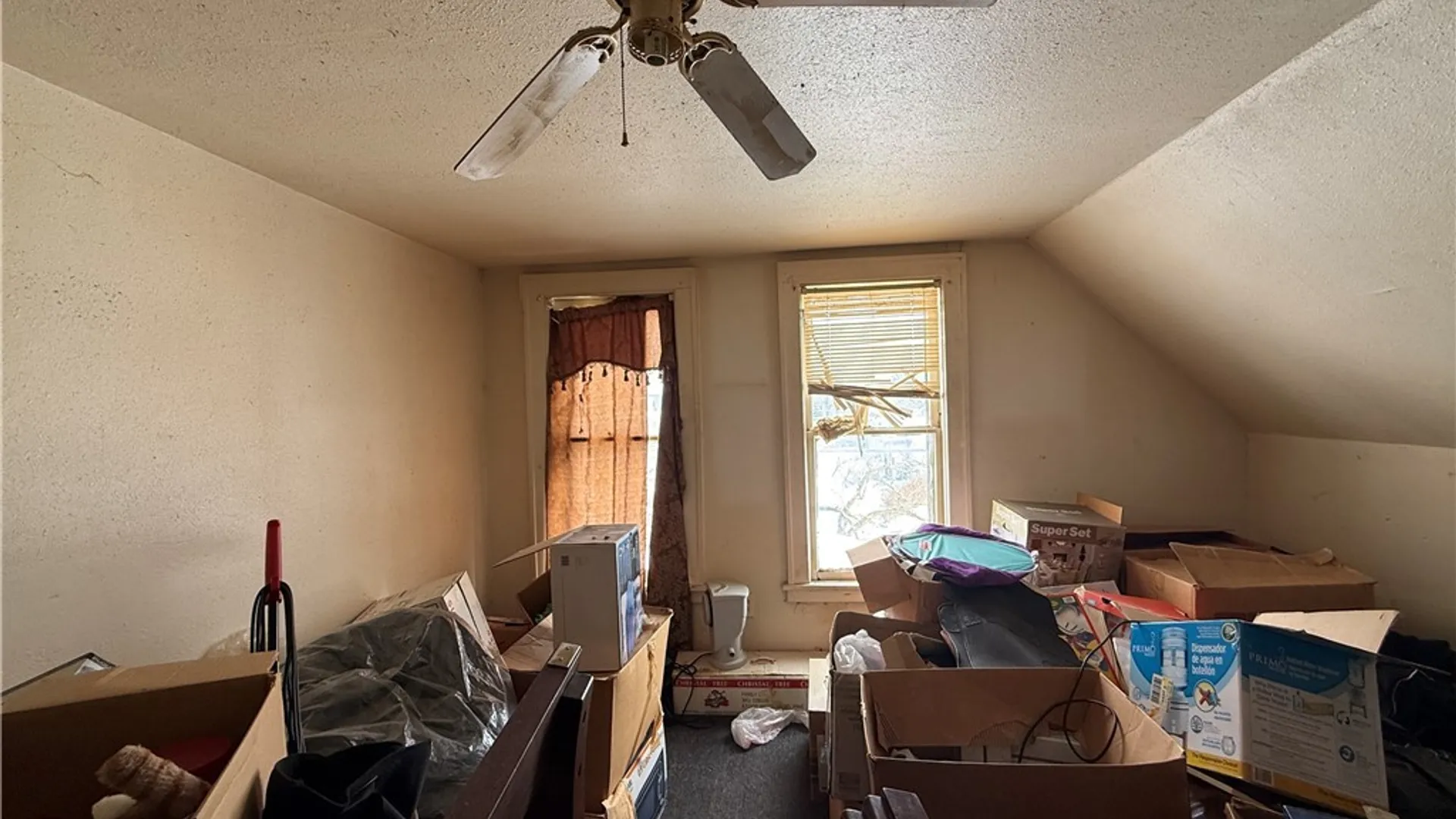 Property at 27 Lang Avenue, Buffalo, NY 14215 12