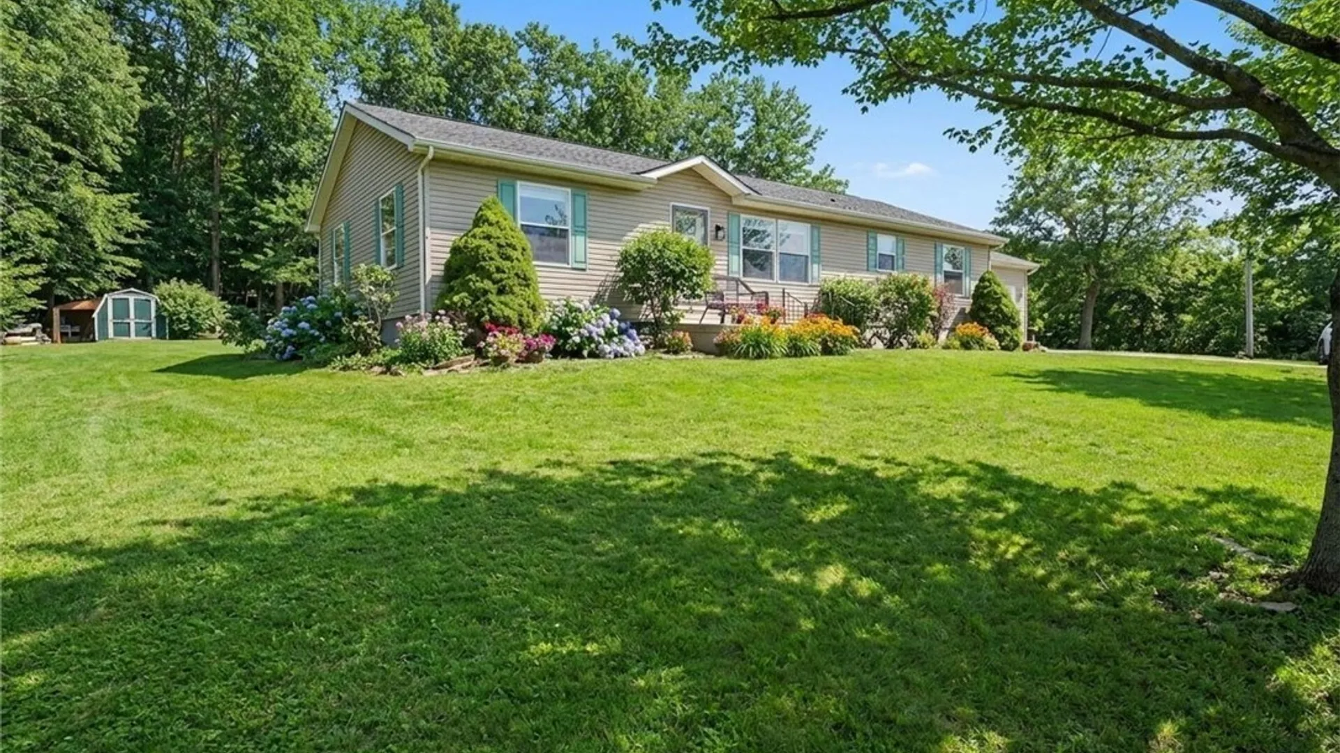 Property at 10960 Dennison Road, Hanover, NY 14062 4