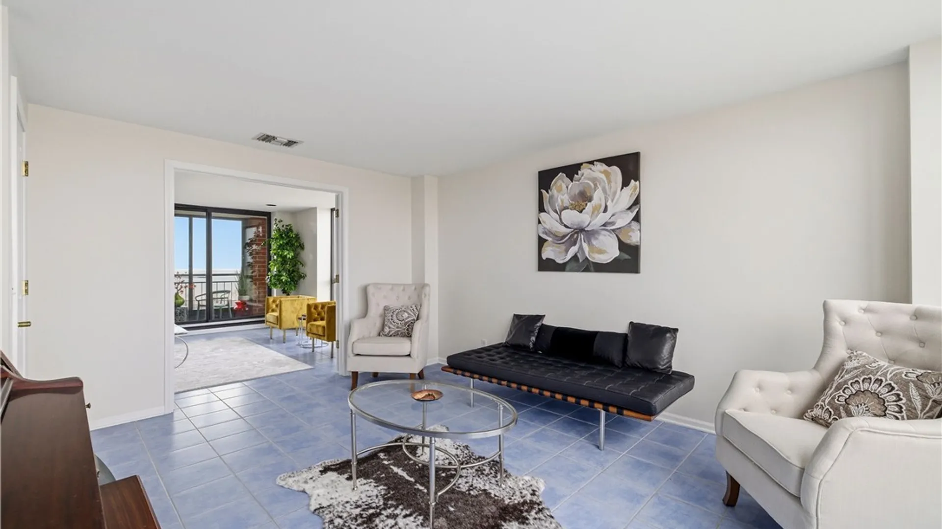 Property at 801 Admirals Walk Circle, Buffalo, NY 14202 18