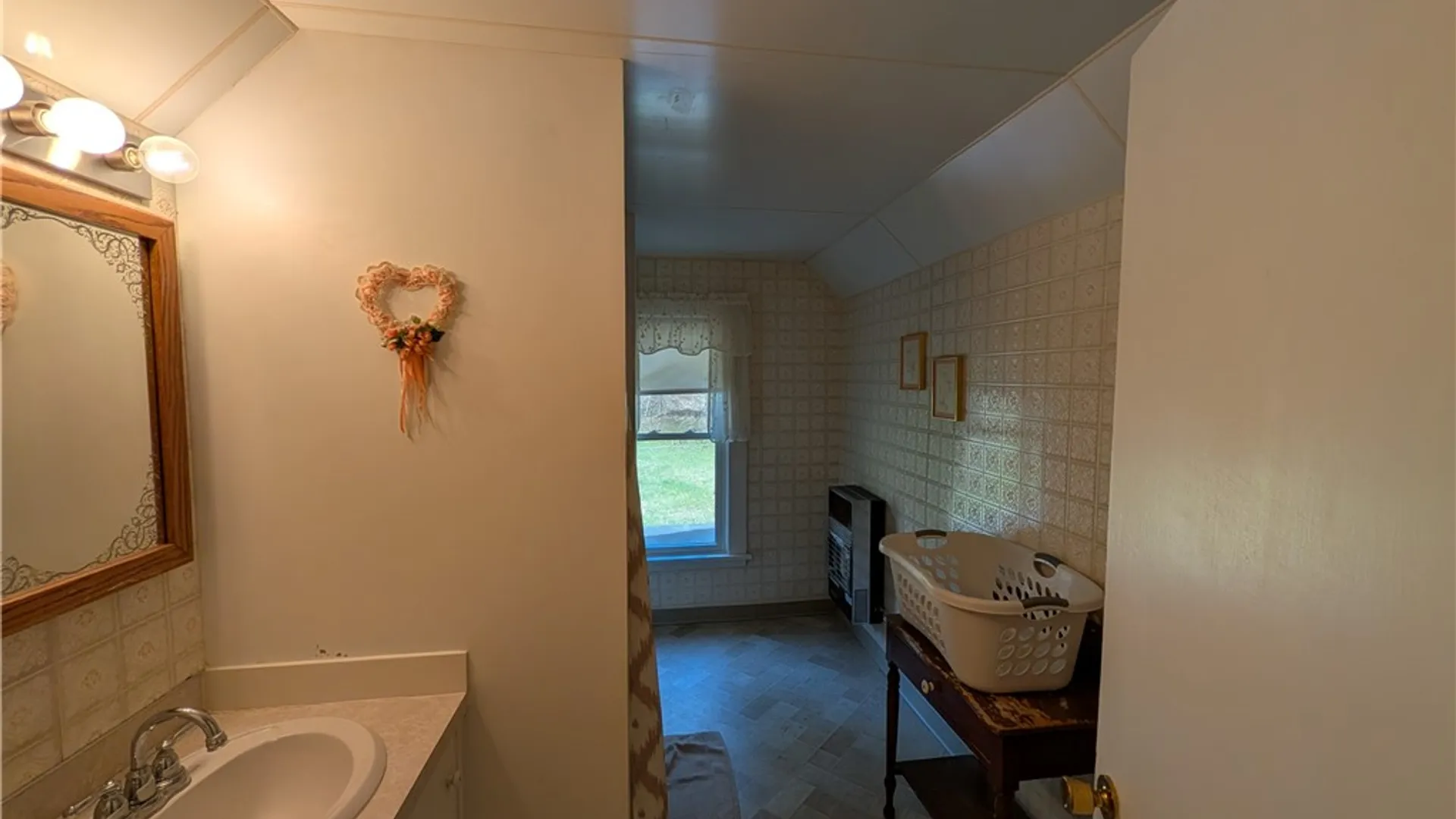 Property at 124 Clarence Street, Bradford City, PA 16701 24
