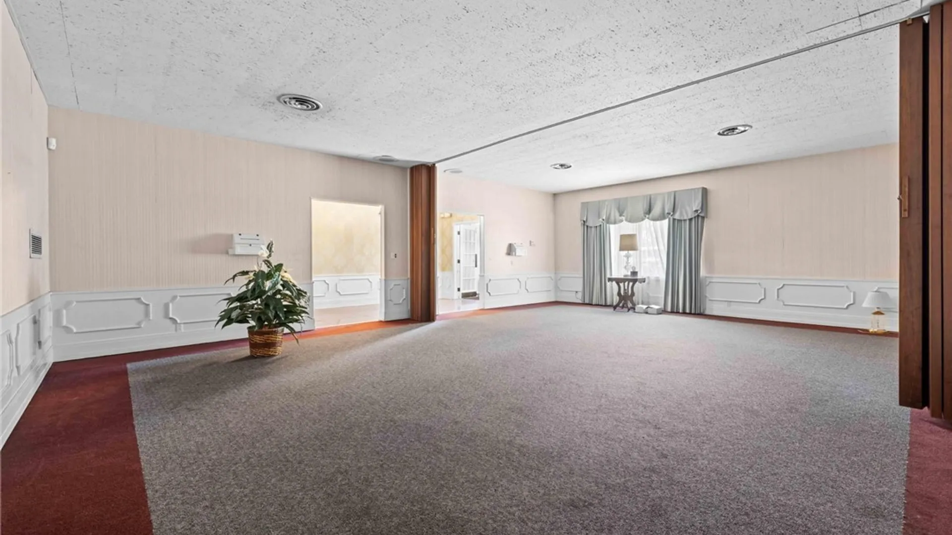 Property at 1975 Seneca Street, Buffalo, NY 14210 7