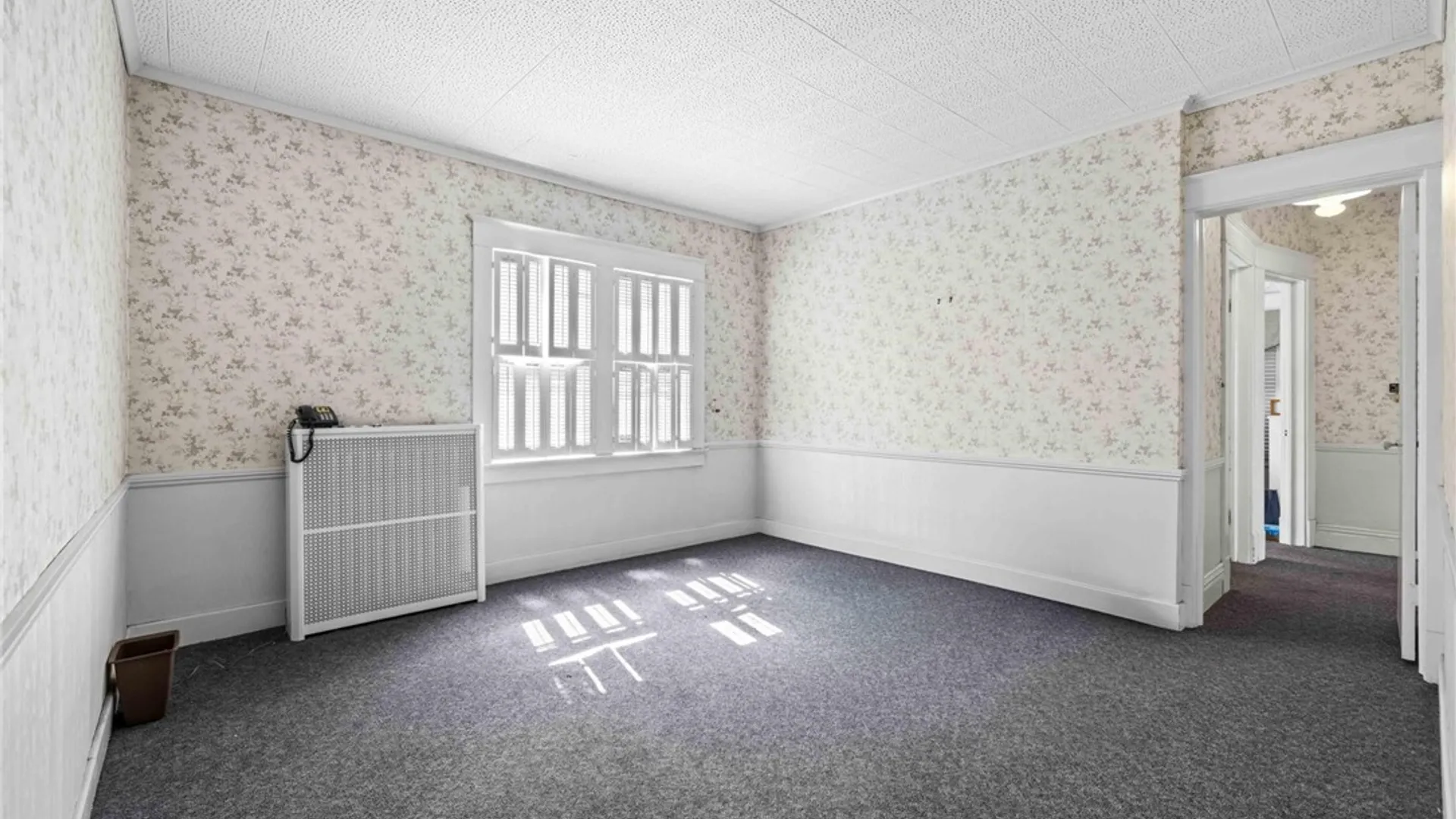 Property at 1975 Seneca Street, Buffalo, NY 14210 9