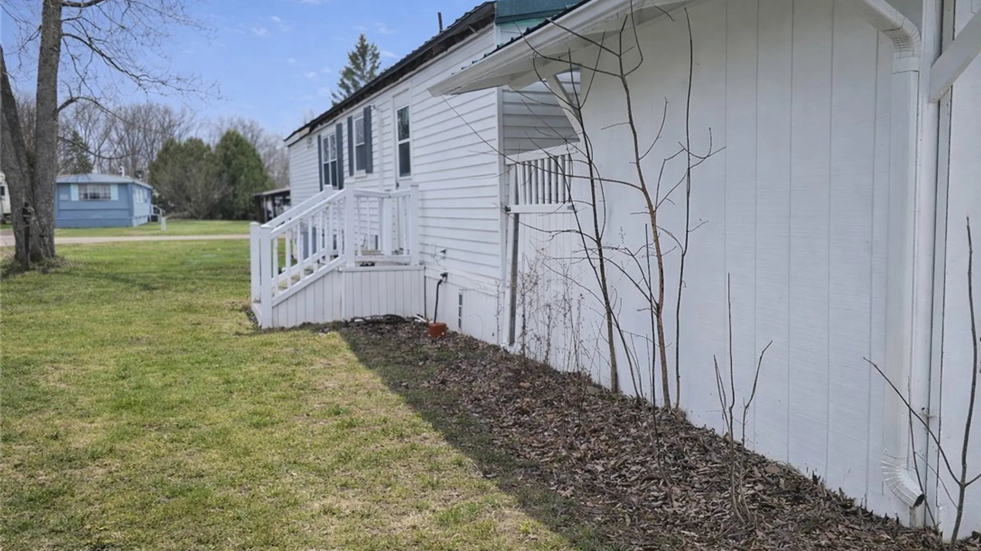 Property at 81 Oak Street, Alden, NY 14004 2