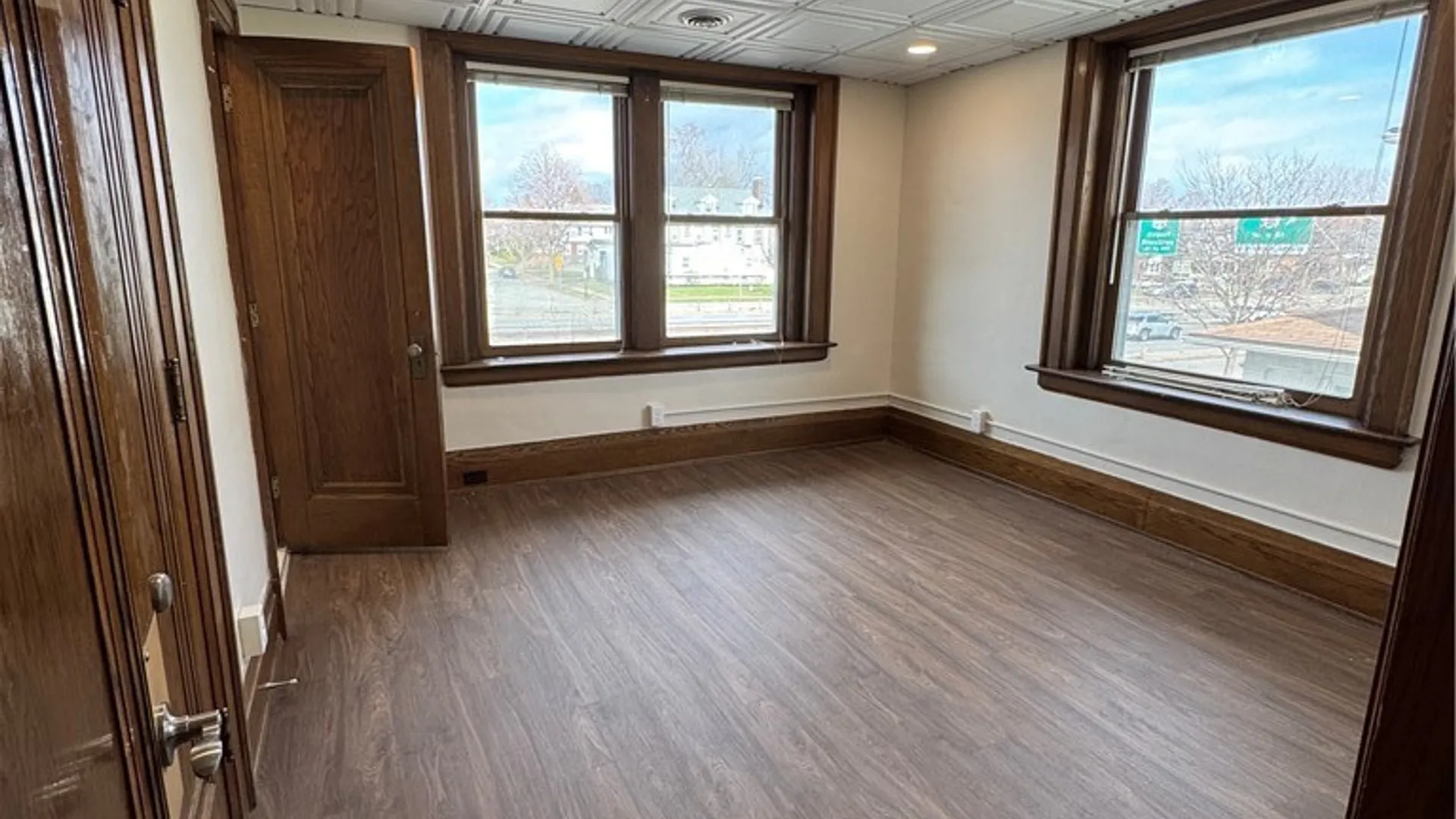 Property at 85 Humboldt Parkway, Buffalo, NY 14214 13