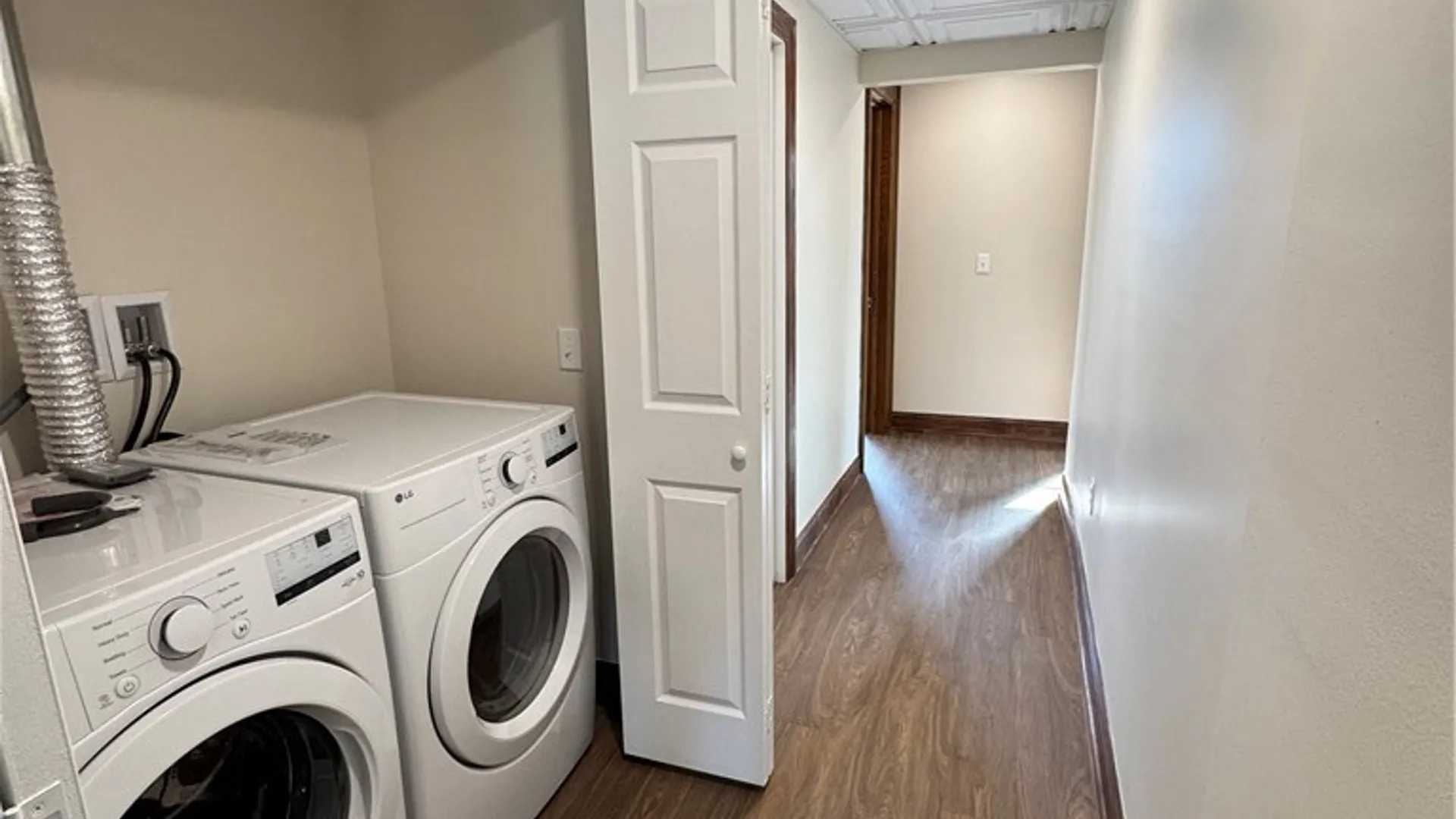 Property at 85 Humboldt Parkway, Buffalo, NY 14214 9