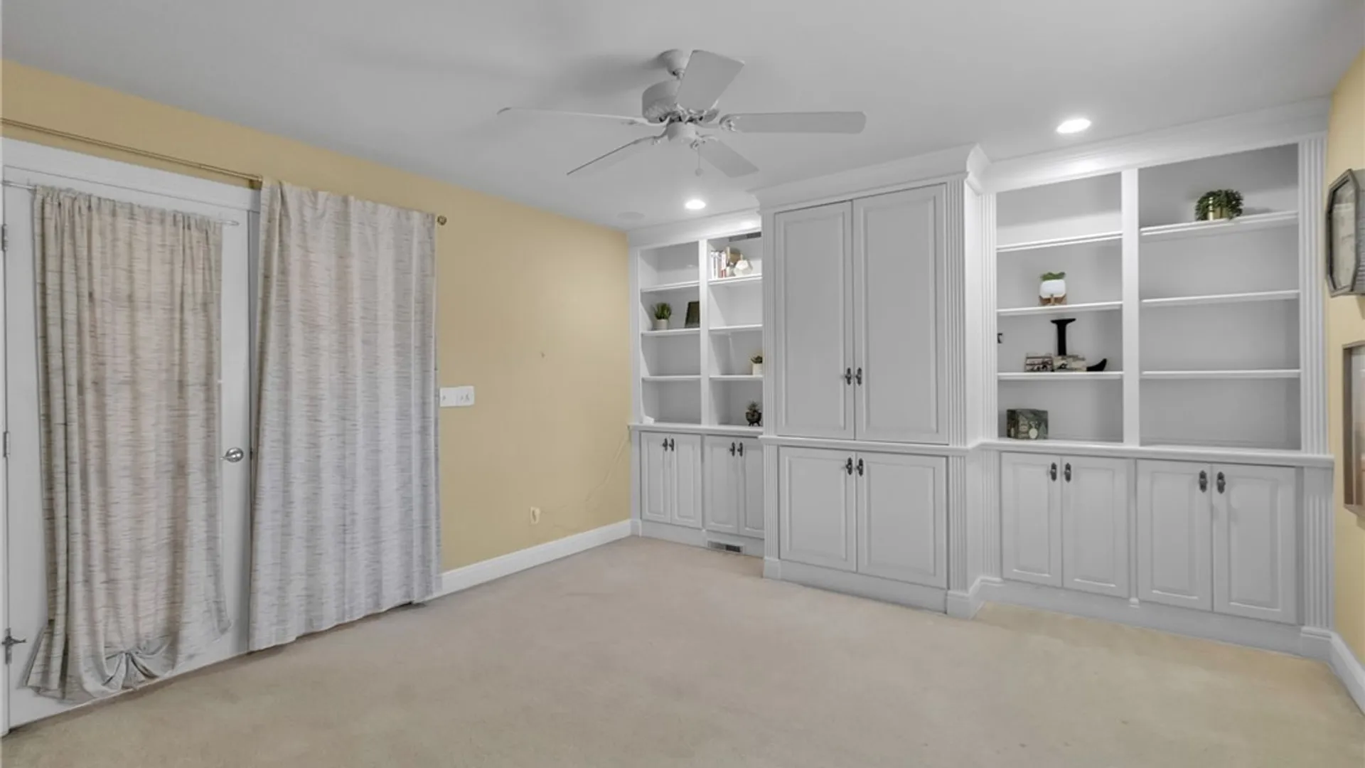 Property at 5027 Rockledge Drive, Clarence, NY 14031 31