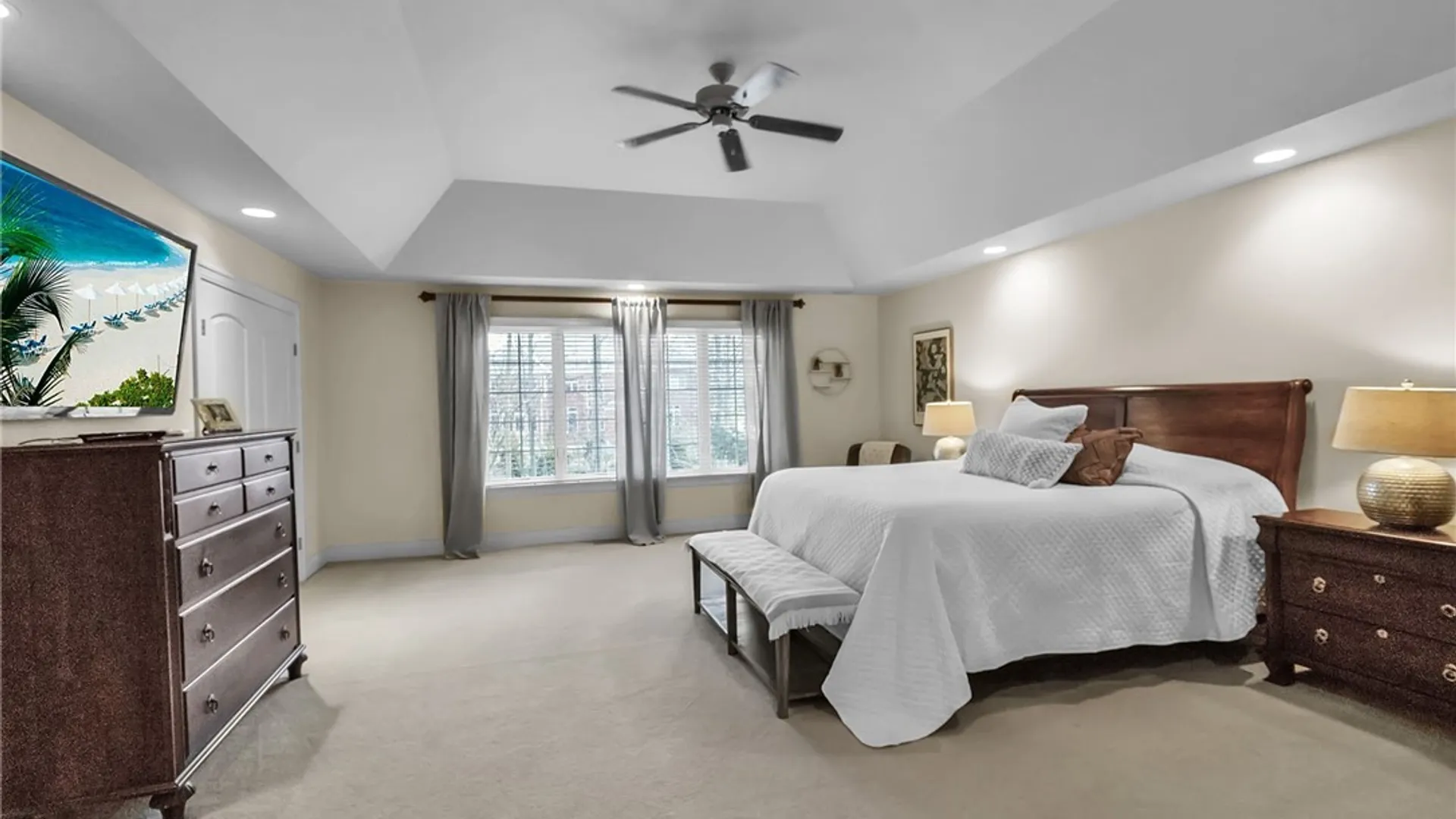 Property at 5027 Rockledge Drive, Clarence, NY 14031 32