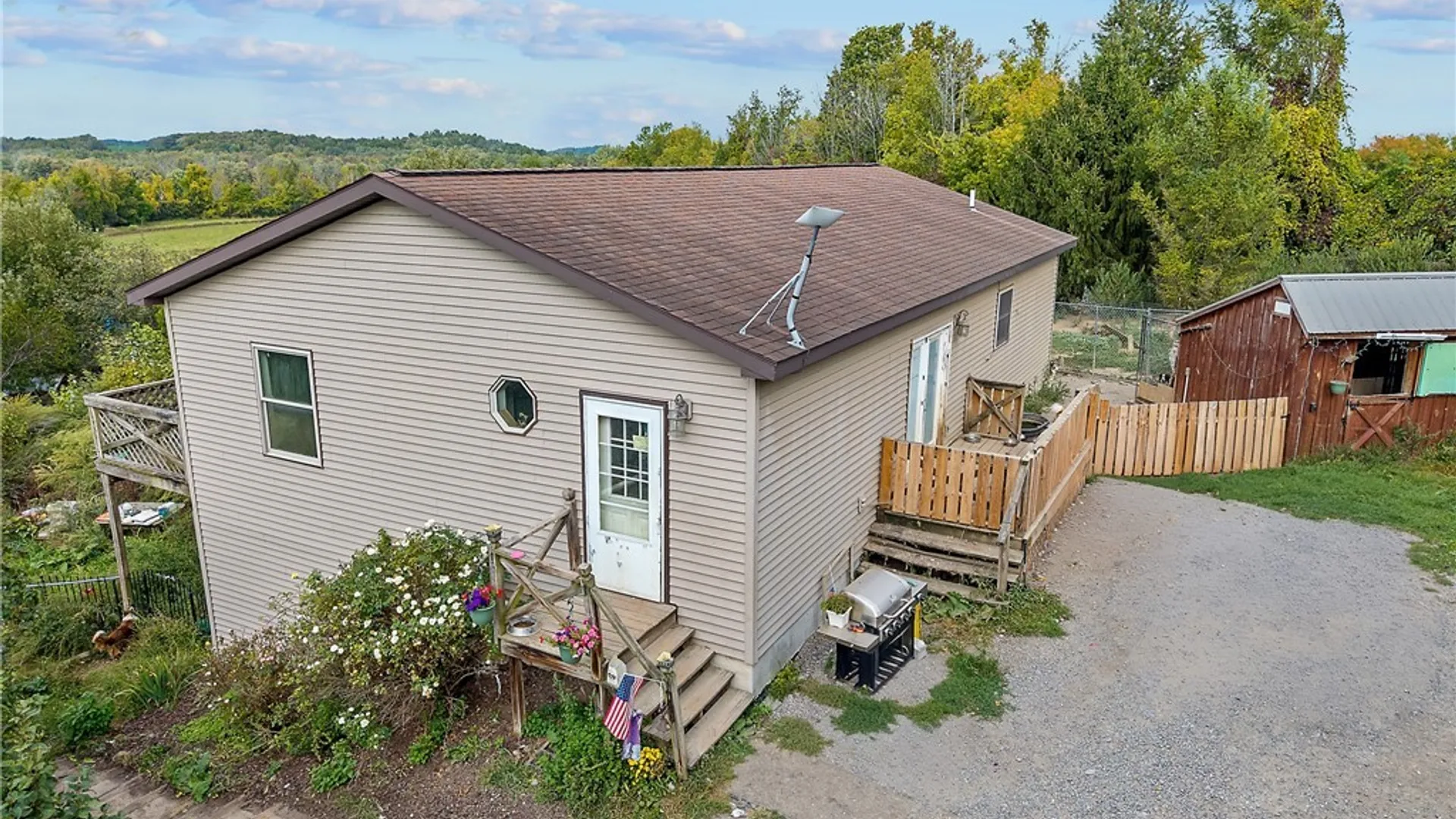 Property at 693 Masters Road, Elbridge, NY 13060 2