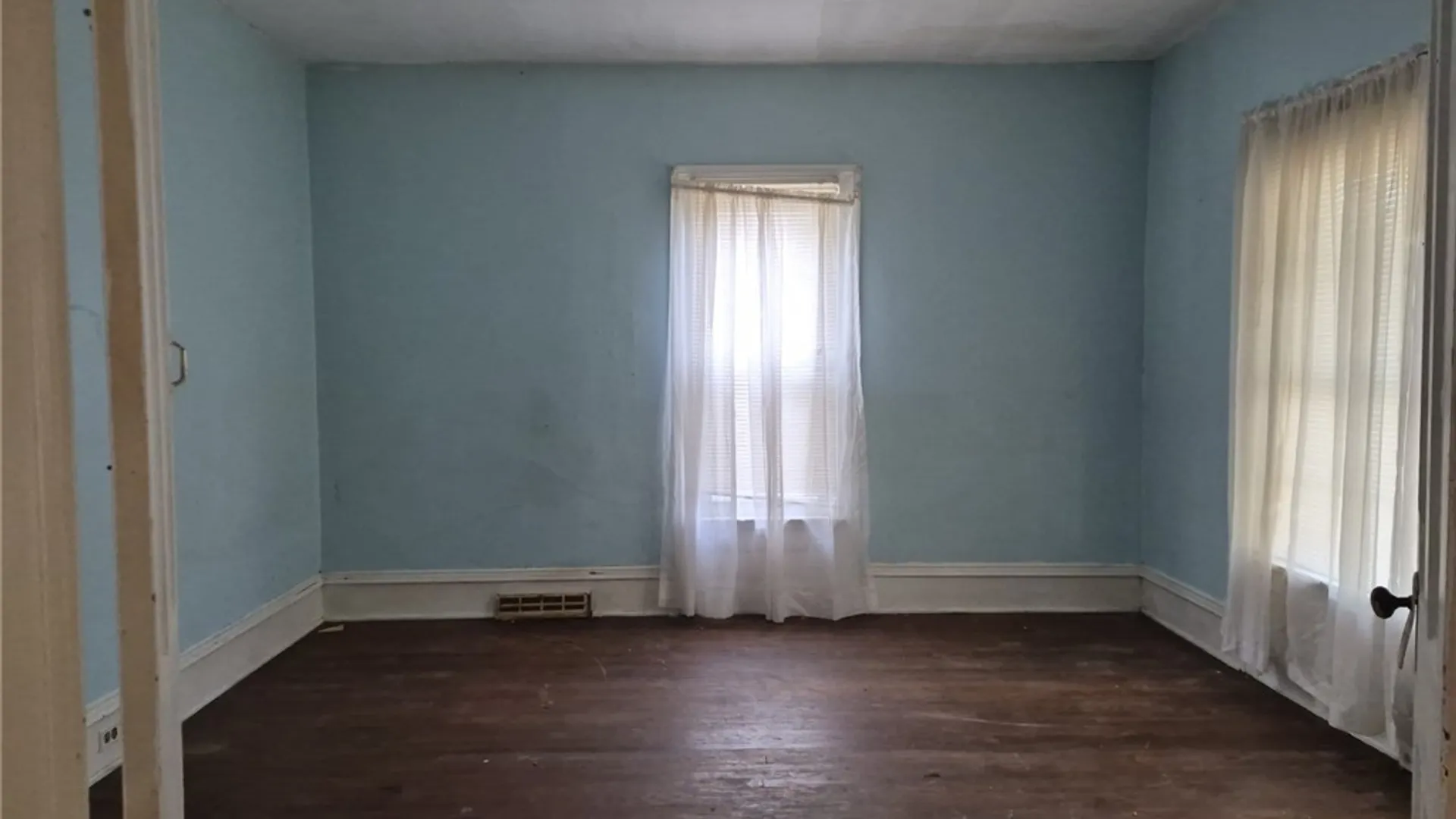 Property at 10 Terrace Place, Jamestown, NY 14701 10