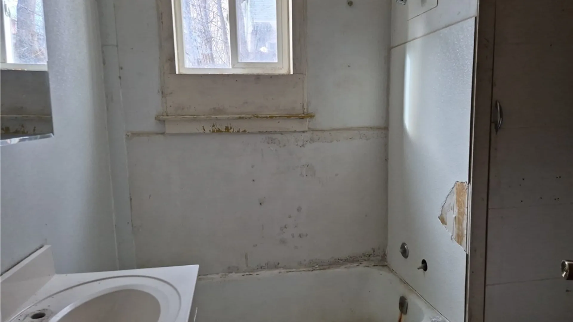 Property at 10 Terrace Place, Jamestown, NY 14701 11