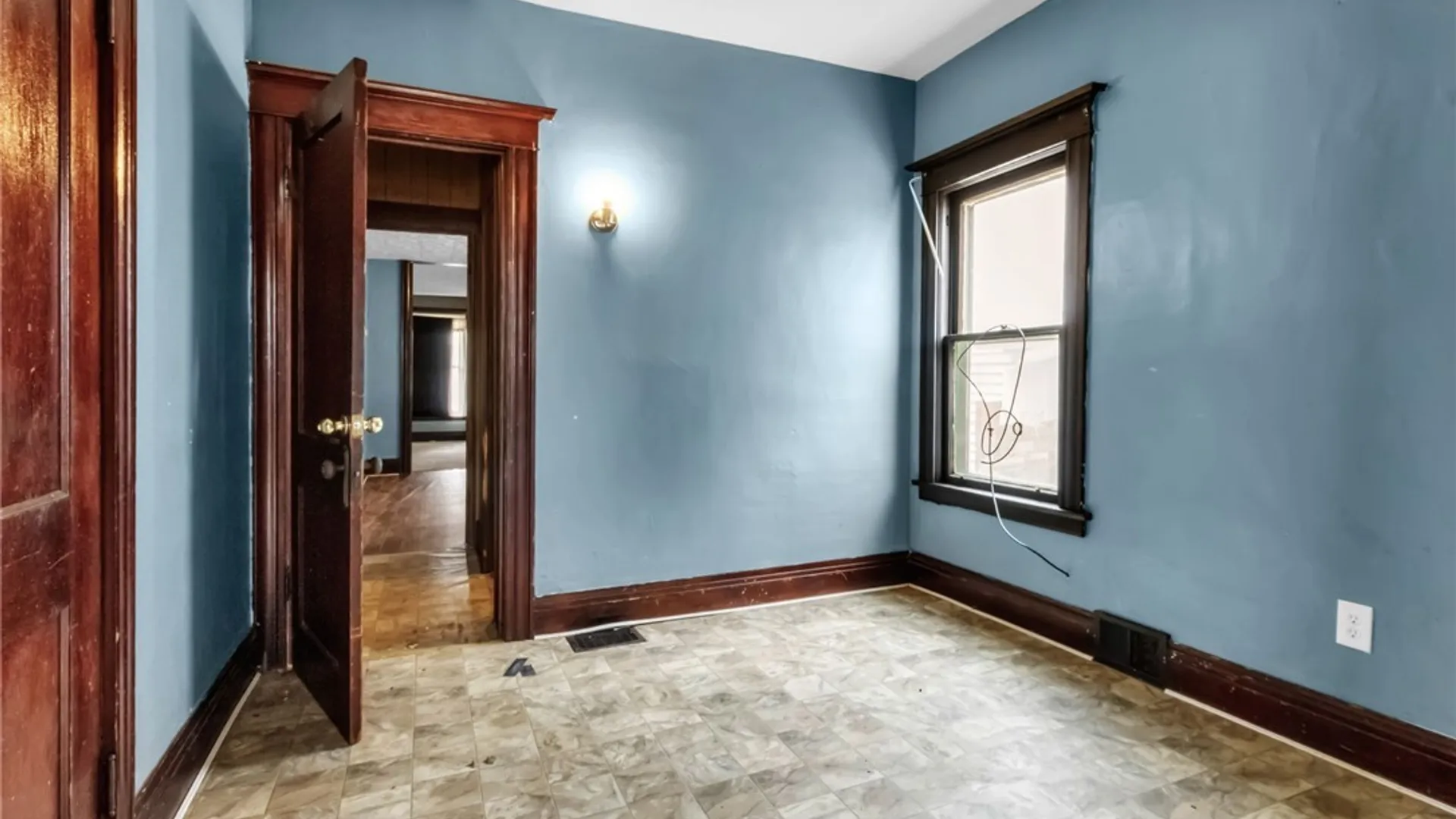 Property at 99 Henrietta Avenue, Buffalo, NY 14207 13