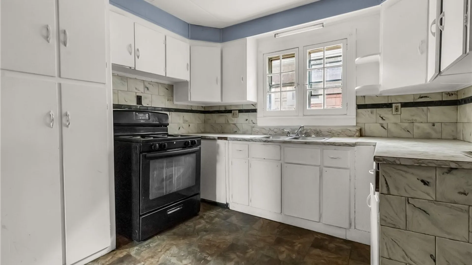 Property at 99 Henrietta Avenue, Buffalo, NY 14207 18