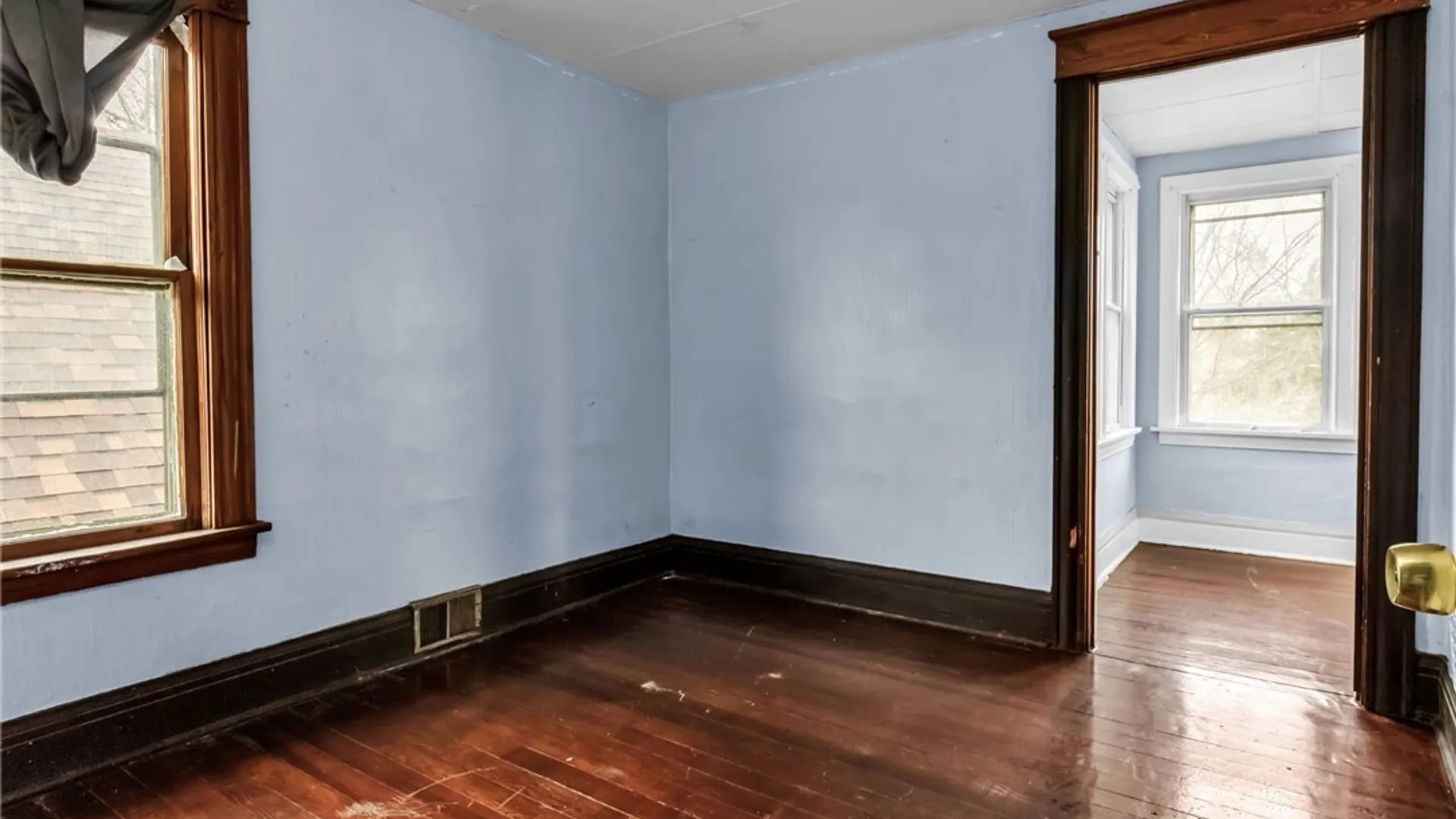 Property at 99 Henrietta Avenue, Buffalo, NY 14207 32