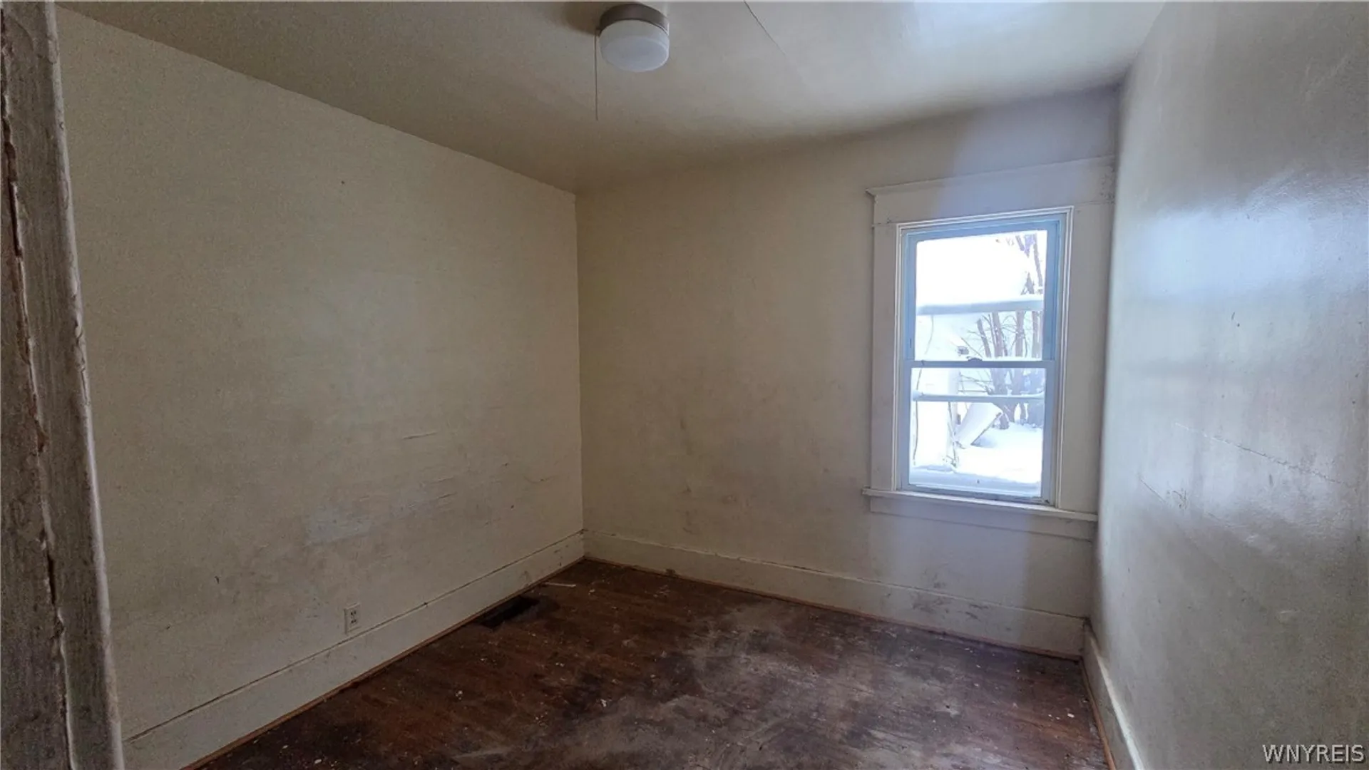 Property at 116 Davidson Avenue, Buffalo, NY 14215 15