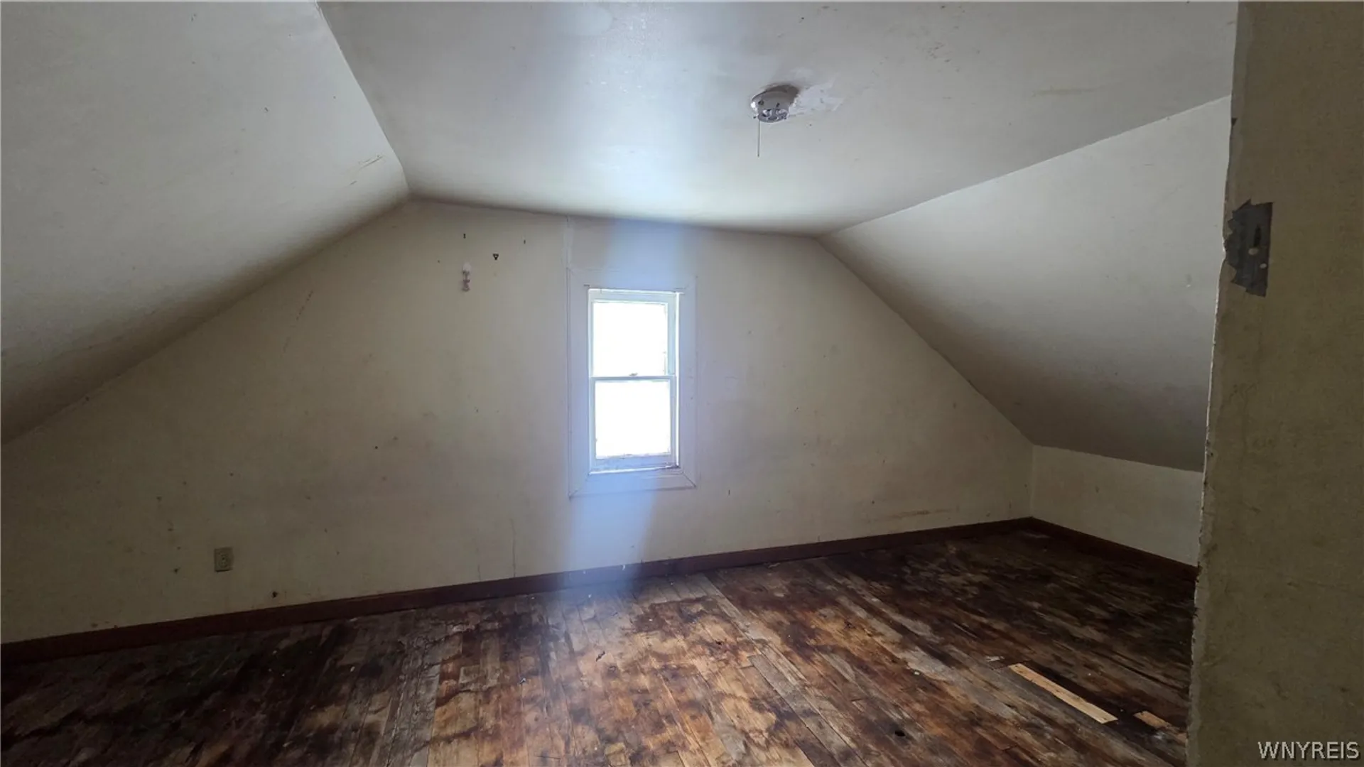 Property at 116 Davidson Avenue, Buffalo, NY 14215 16