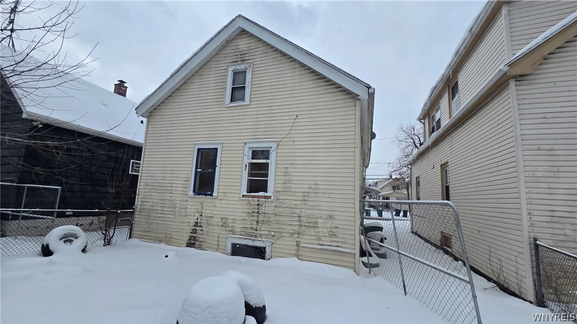 Property at 116 Davidson Avenue, Buffalo, NY 14215 5