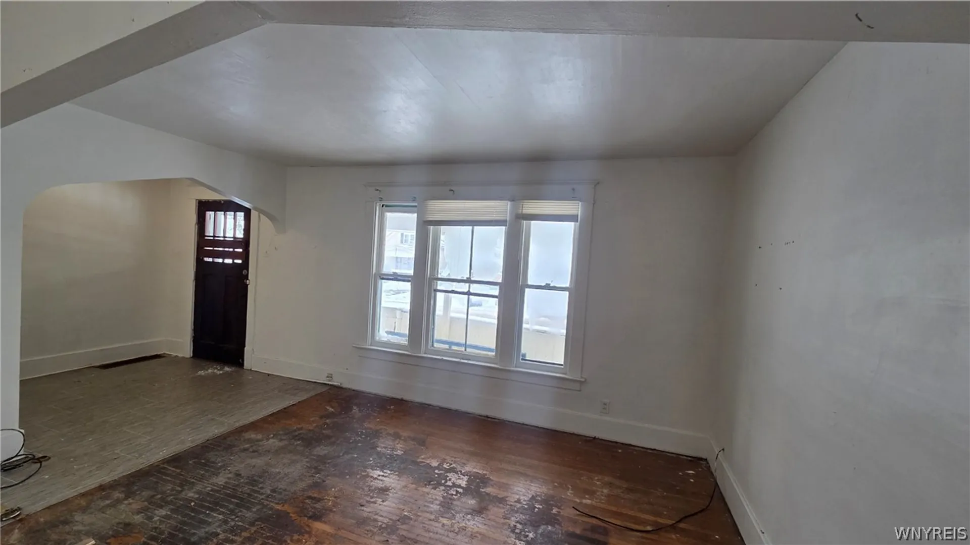 Property at 116 Davidson Avenue, Buffalo, NY 14215 9