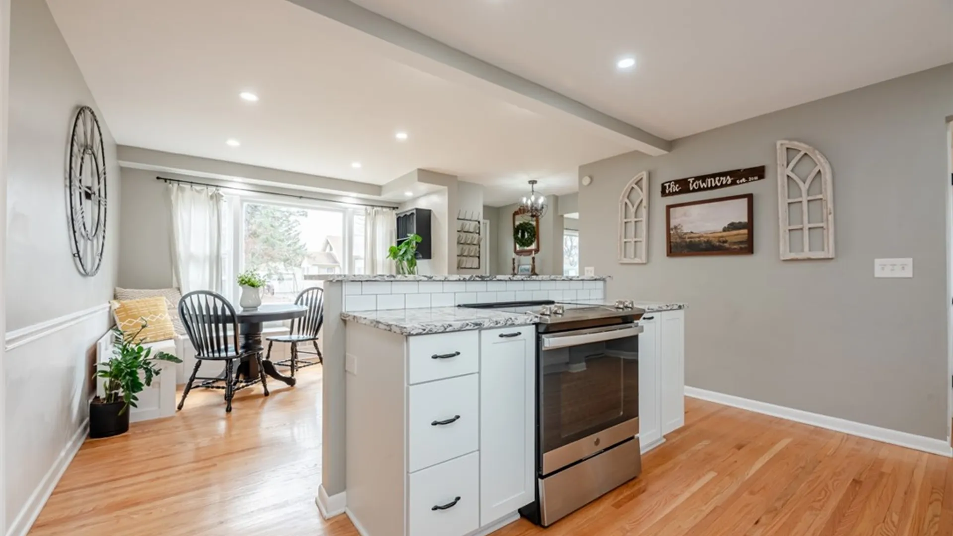 Property at 556 Wimbledon Road, Irondequoit, NY 14617 13